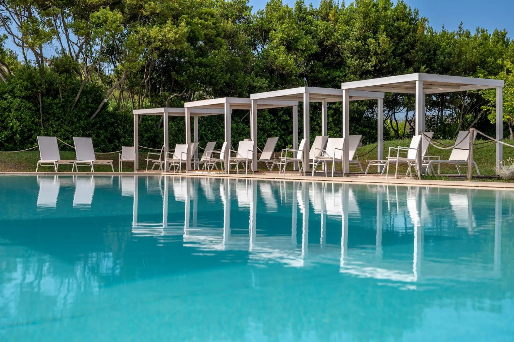 Swimming pool in Masseria Mongiò dell'Elefante