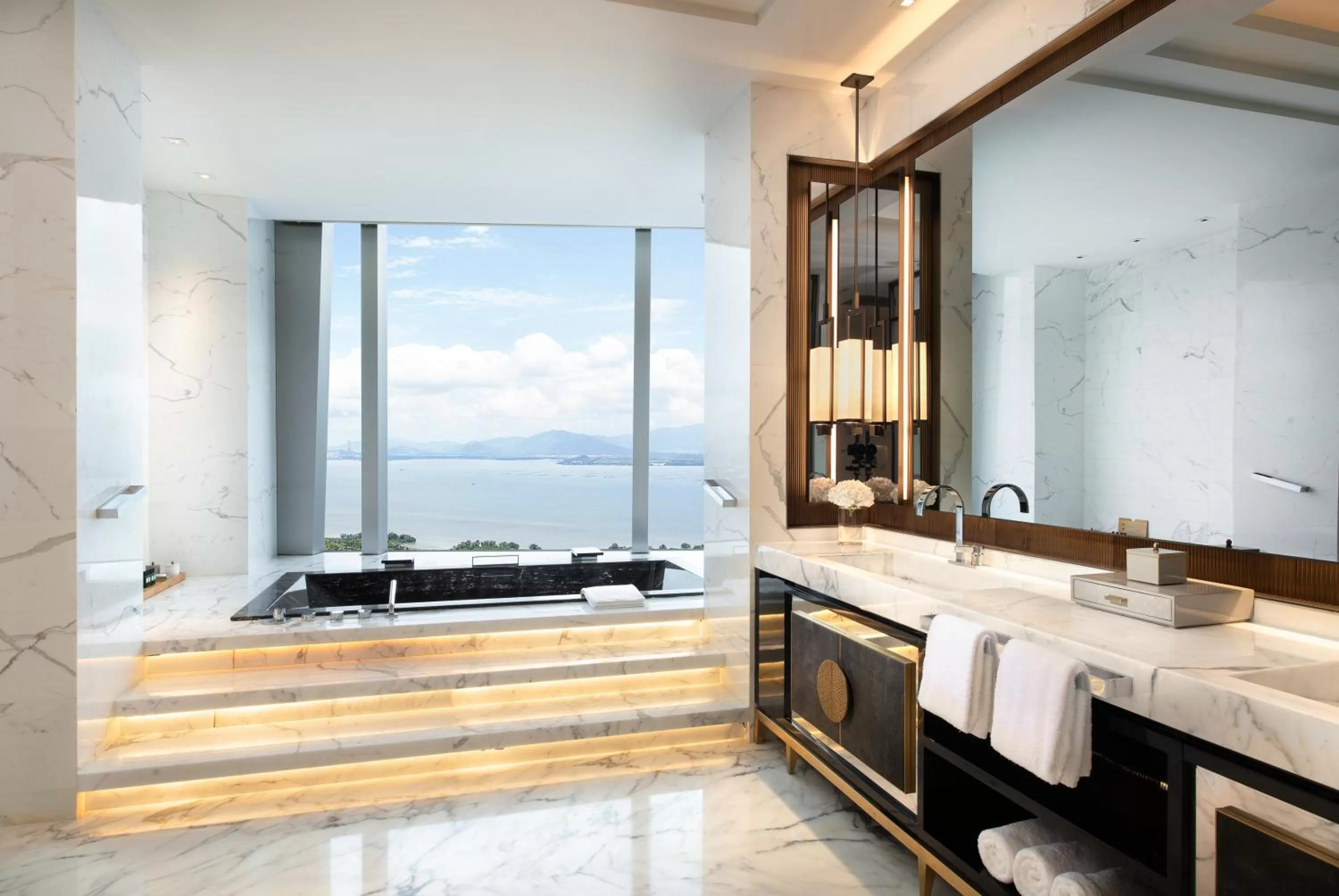 Bathroom in Raffles Shenzhen, Situated in the heart of One Shenzhen Bay, Book Now to Enjoy Free Minibar and Happy Hour Privileges at Long Bar on 71F