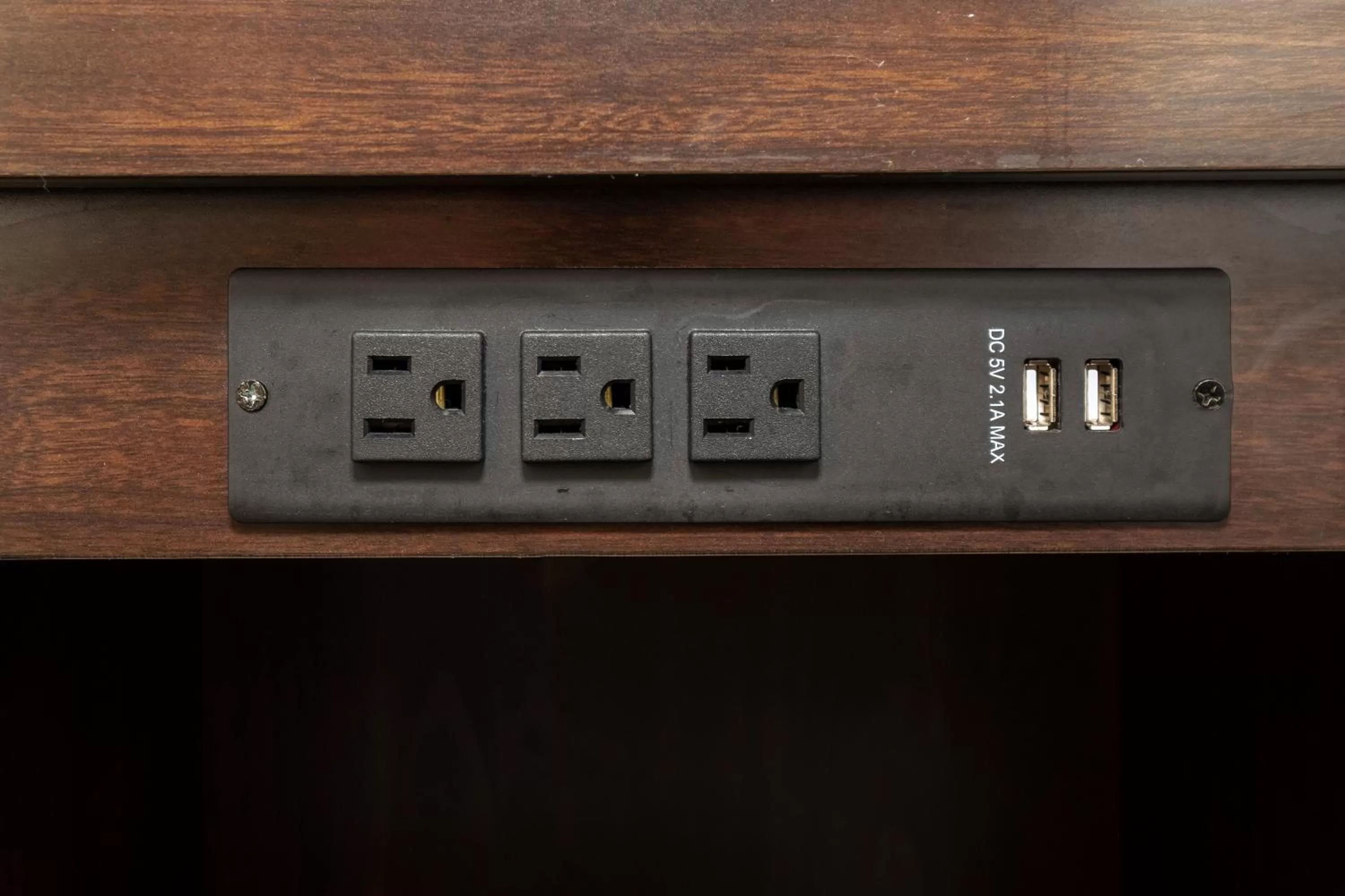 Bedroom in Red Roof Inn & Suites Dover Downtown