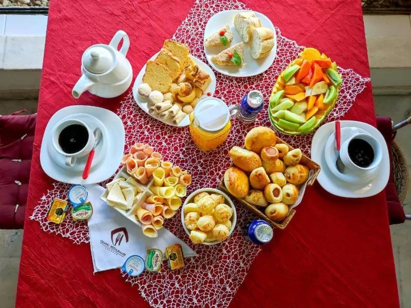 Restaurant/places to eat in Grand Hotel Guarujá - A sua Melhor Experiência Beira Mar na Praia!