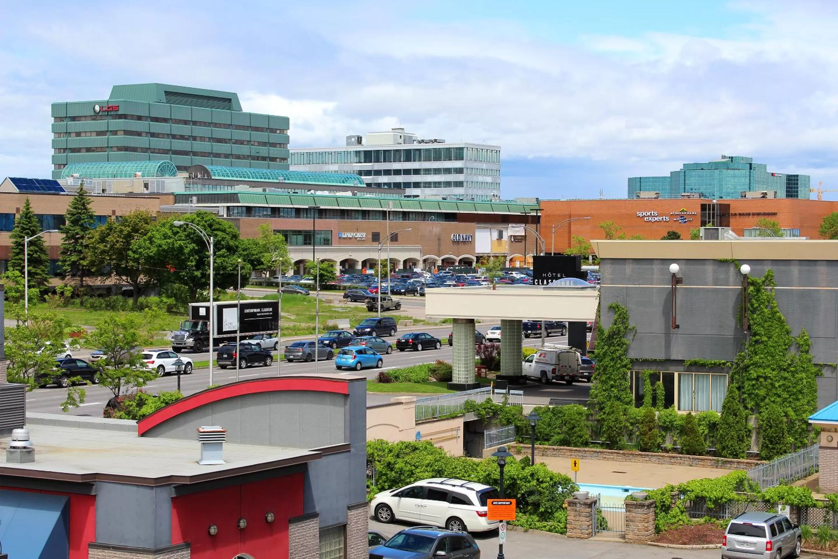 Off site in Hôtel Lindbergh par JARO