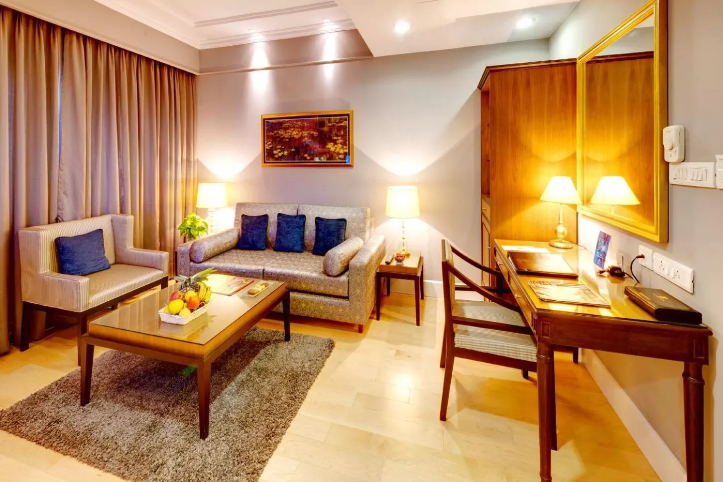 Living room in Kenilworth Hotel, Kolkata