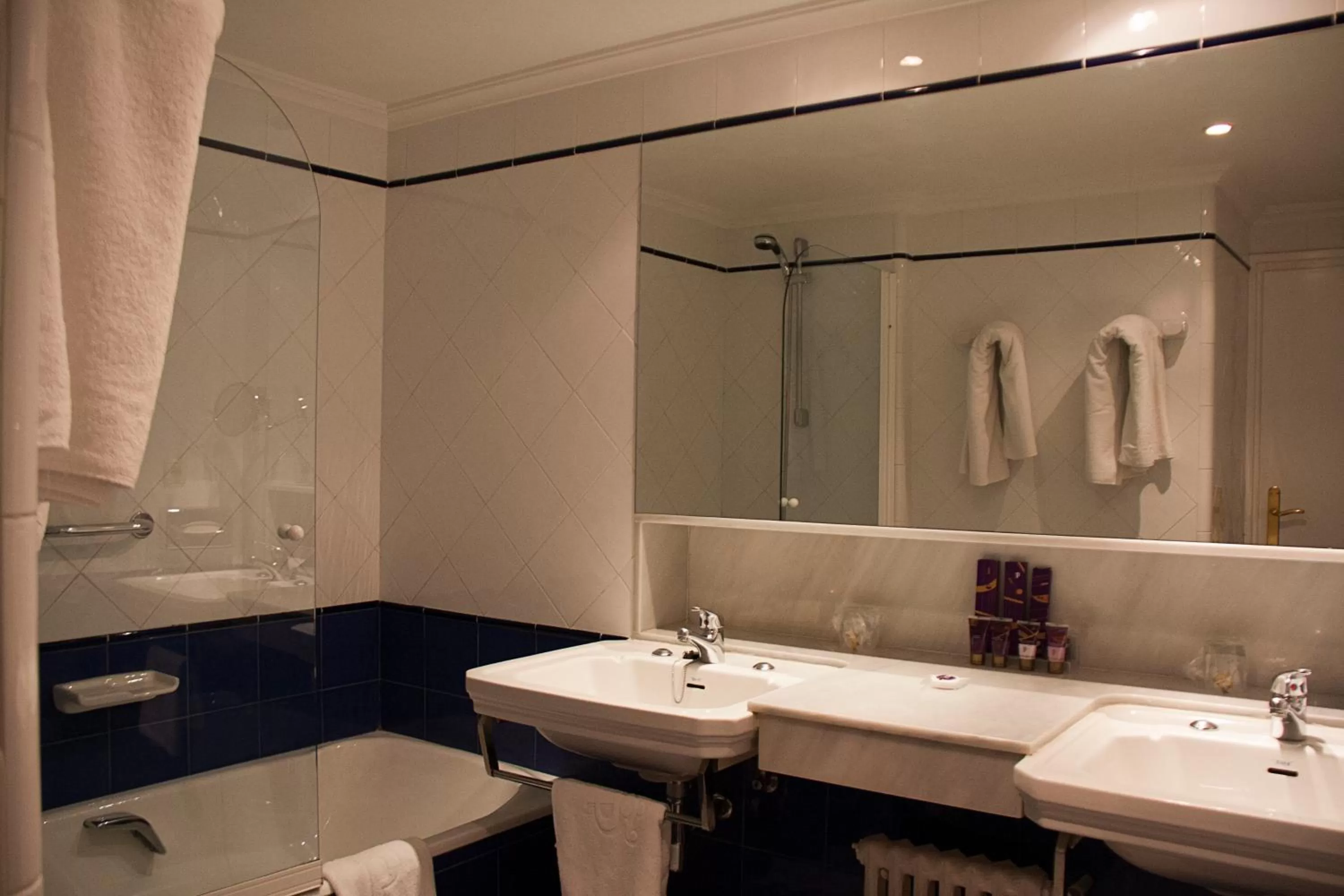 Bathroom in Parador de Benicarló