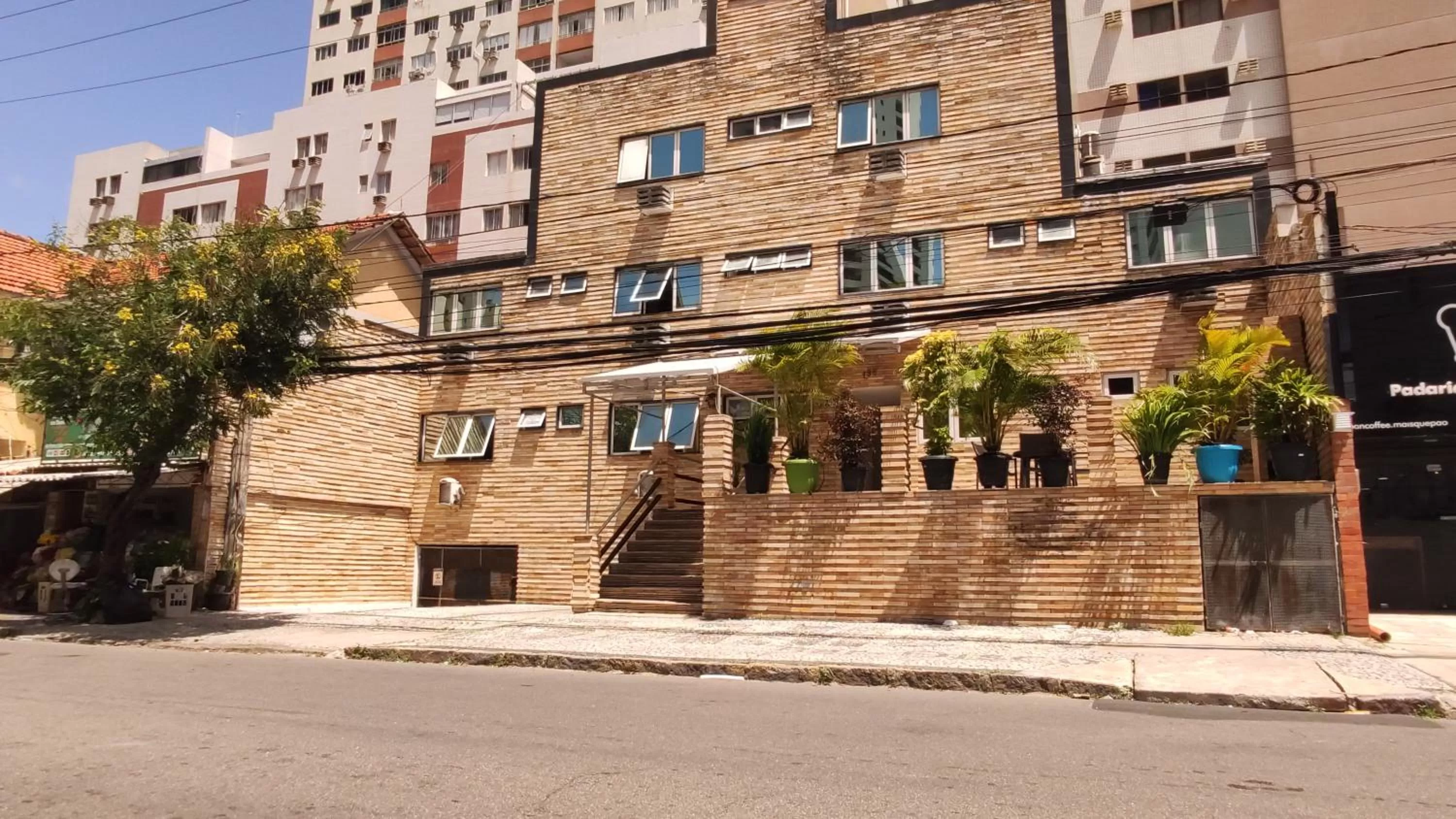 Property building in Hotel Pousada da Praça