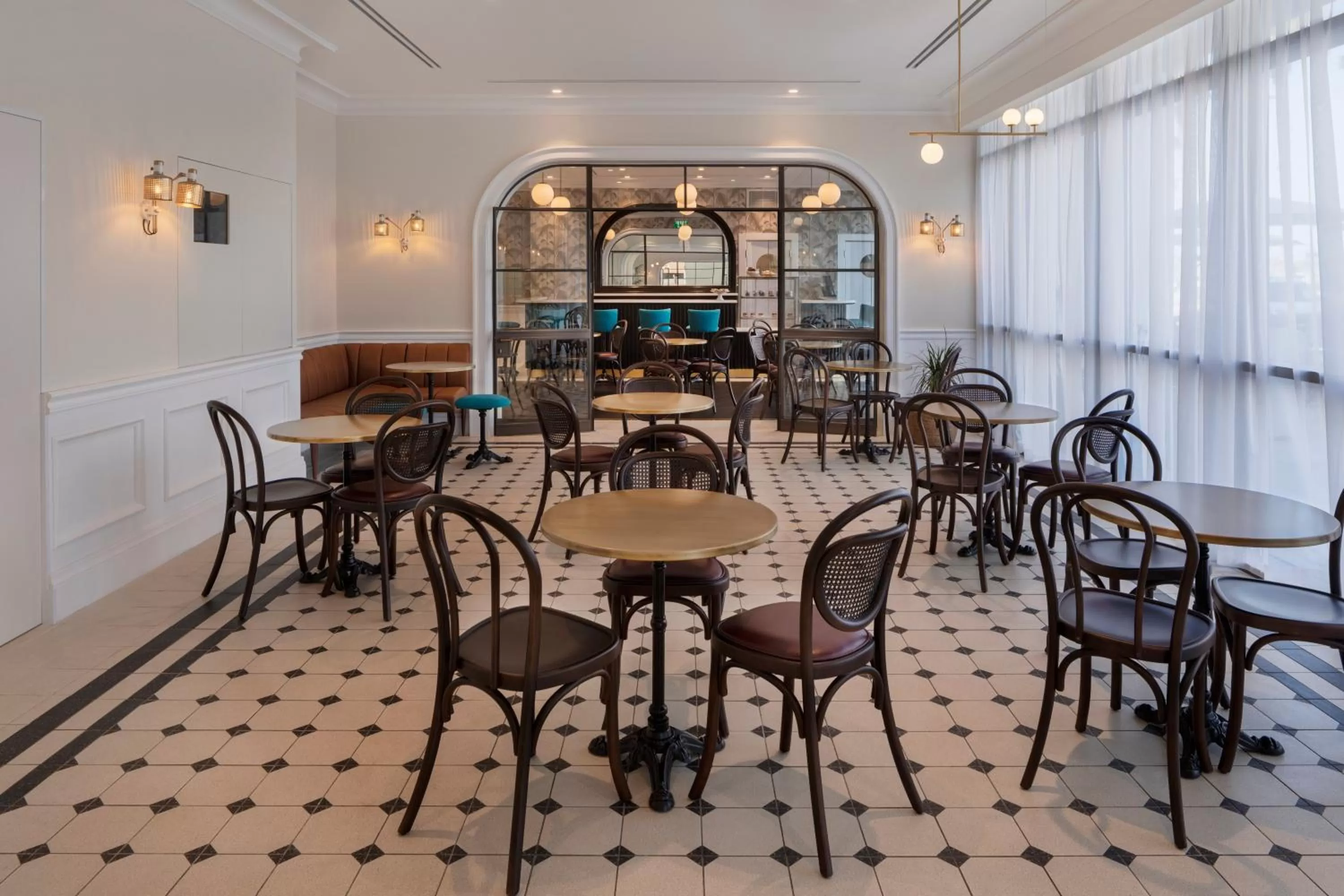 Lounge or bar in Resort Hadera by Jacob Hotels