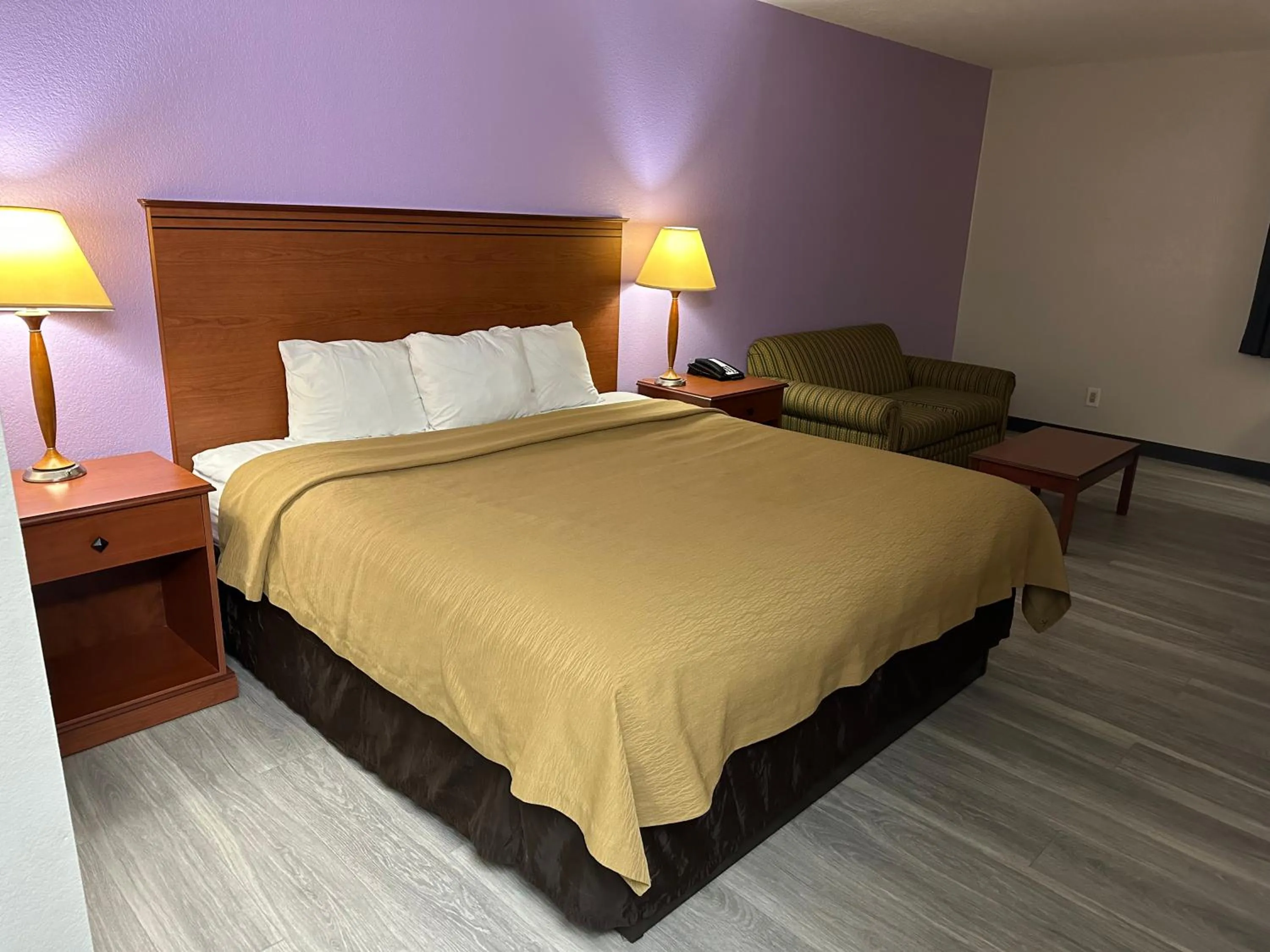 Bed in Baymont by Wyndham Omaha SW