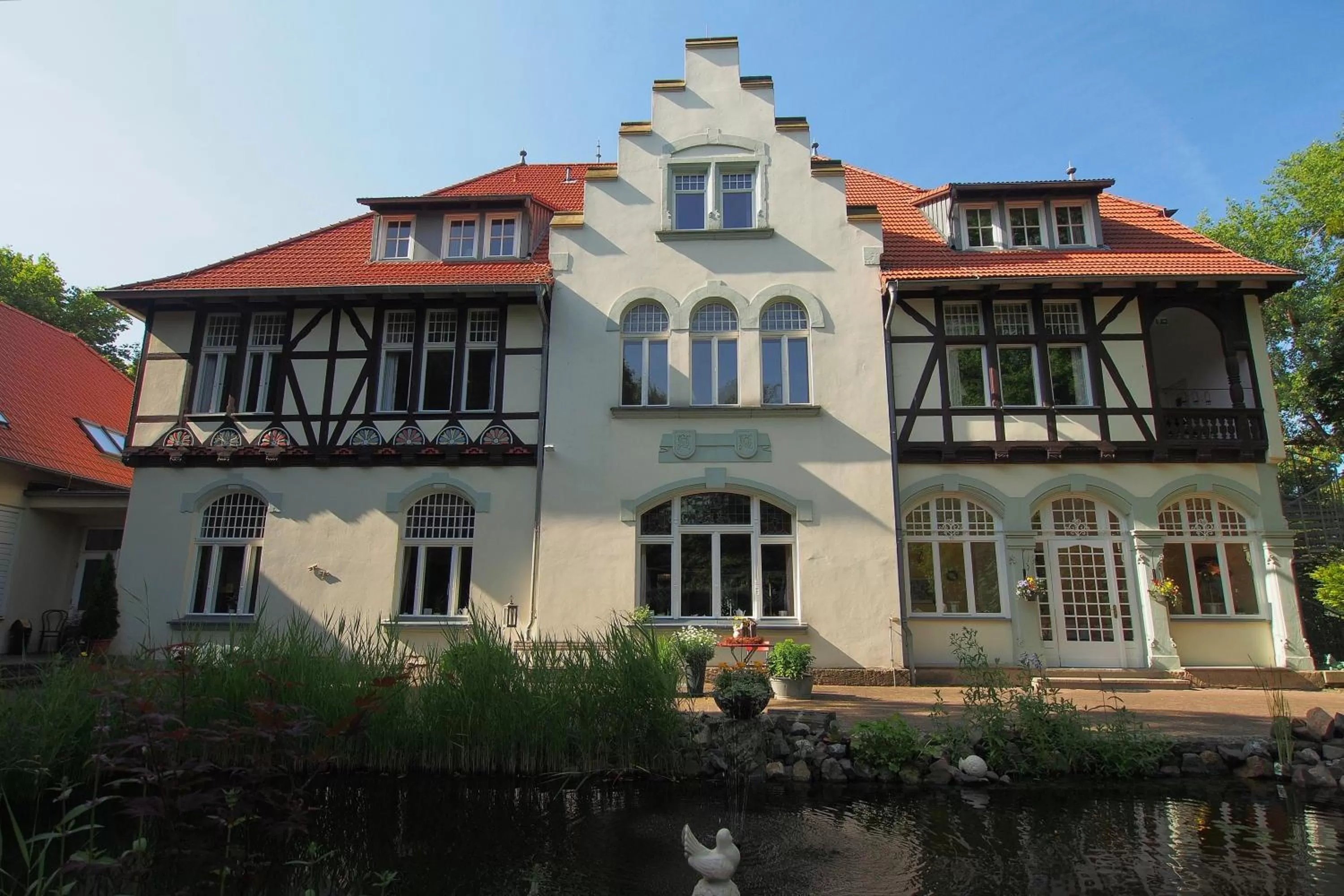 Property building in Hotel Schlossvilla Derenburg