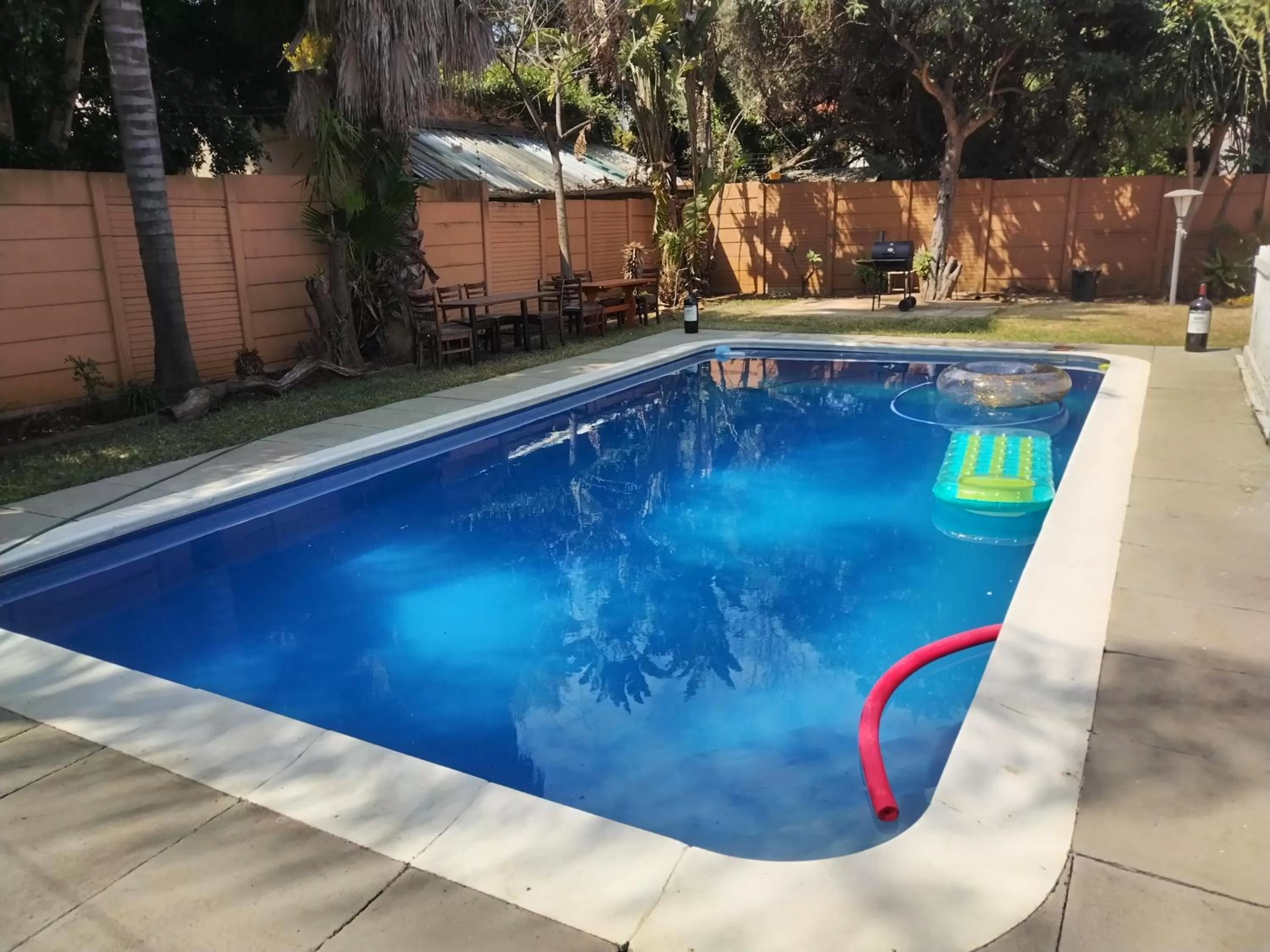 Pool view in 54 Brecher