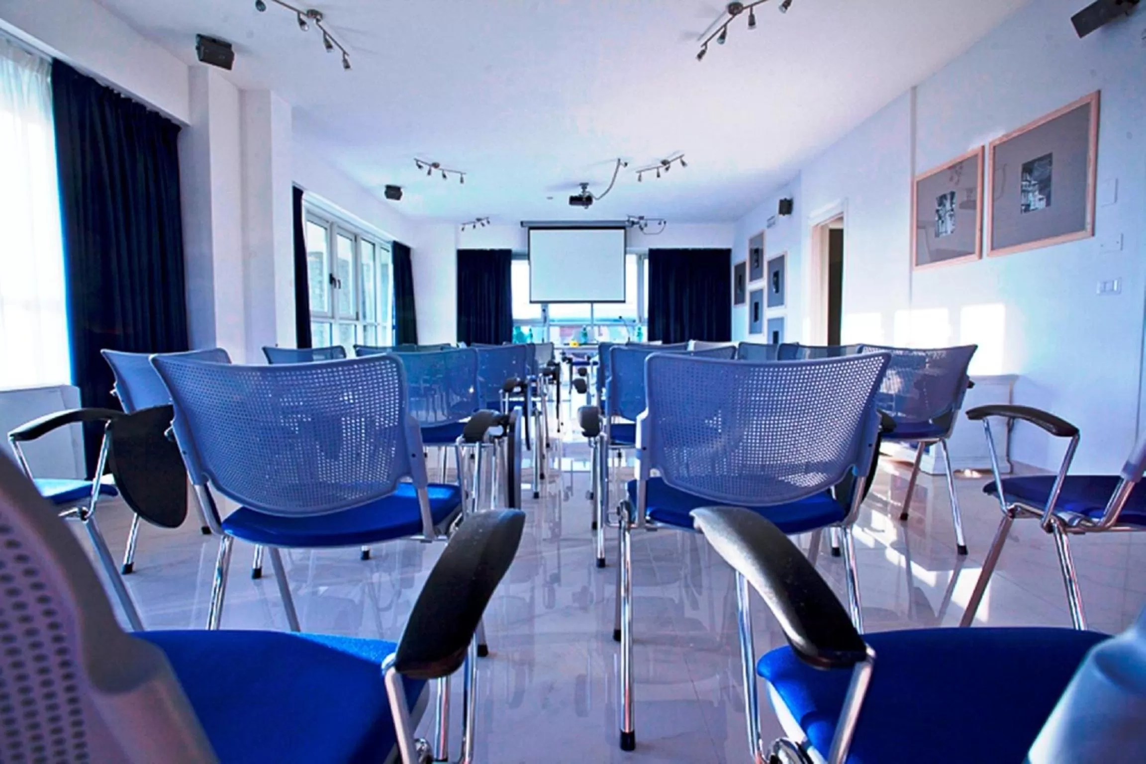 Business facilities in Chianti Village Morrocco