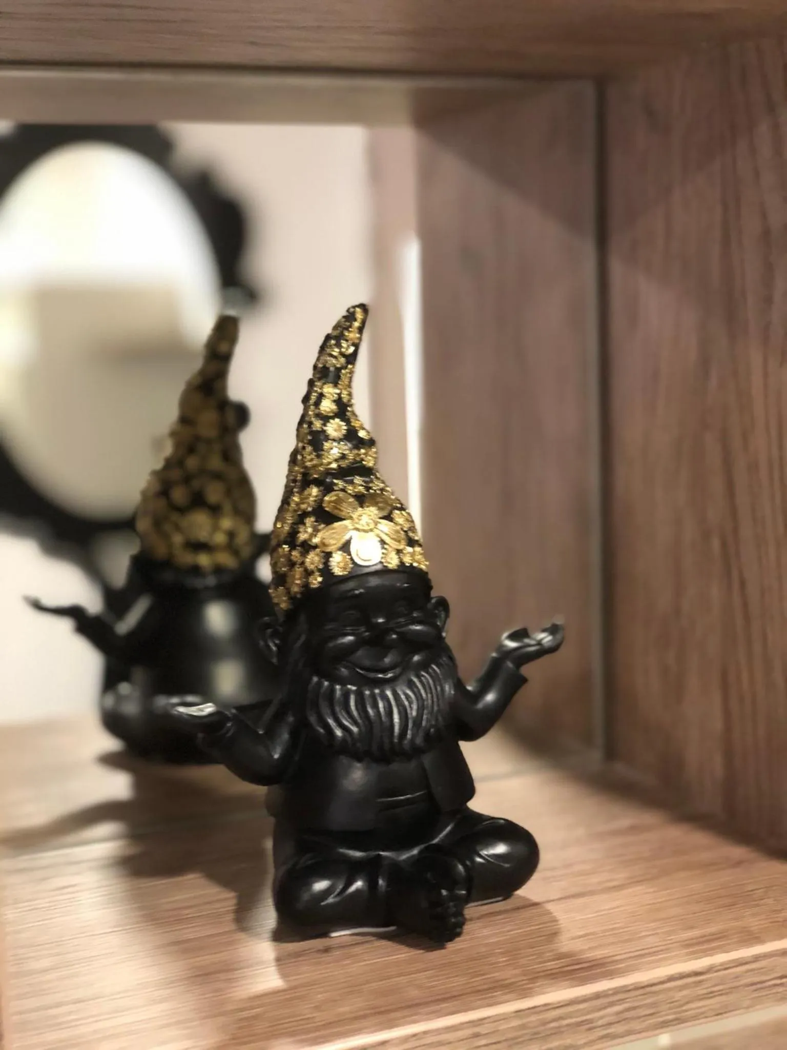 Decorative detail in Hotel Arc-En-Ciel Colmar Contact Hotel