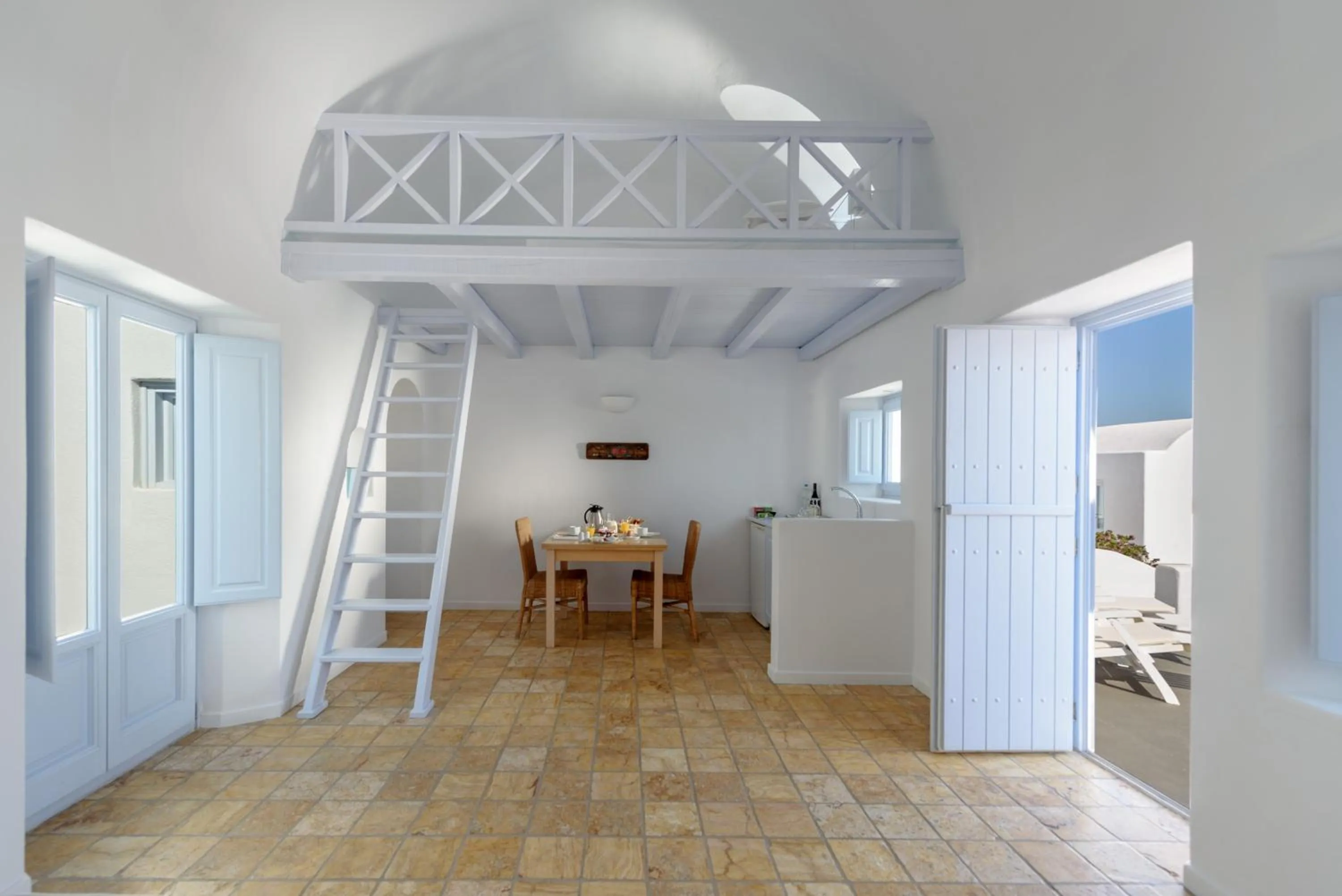 Dining area in Aria Suites & Villas