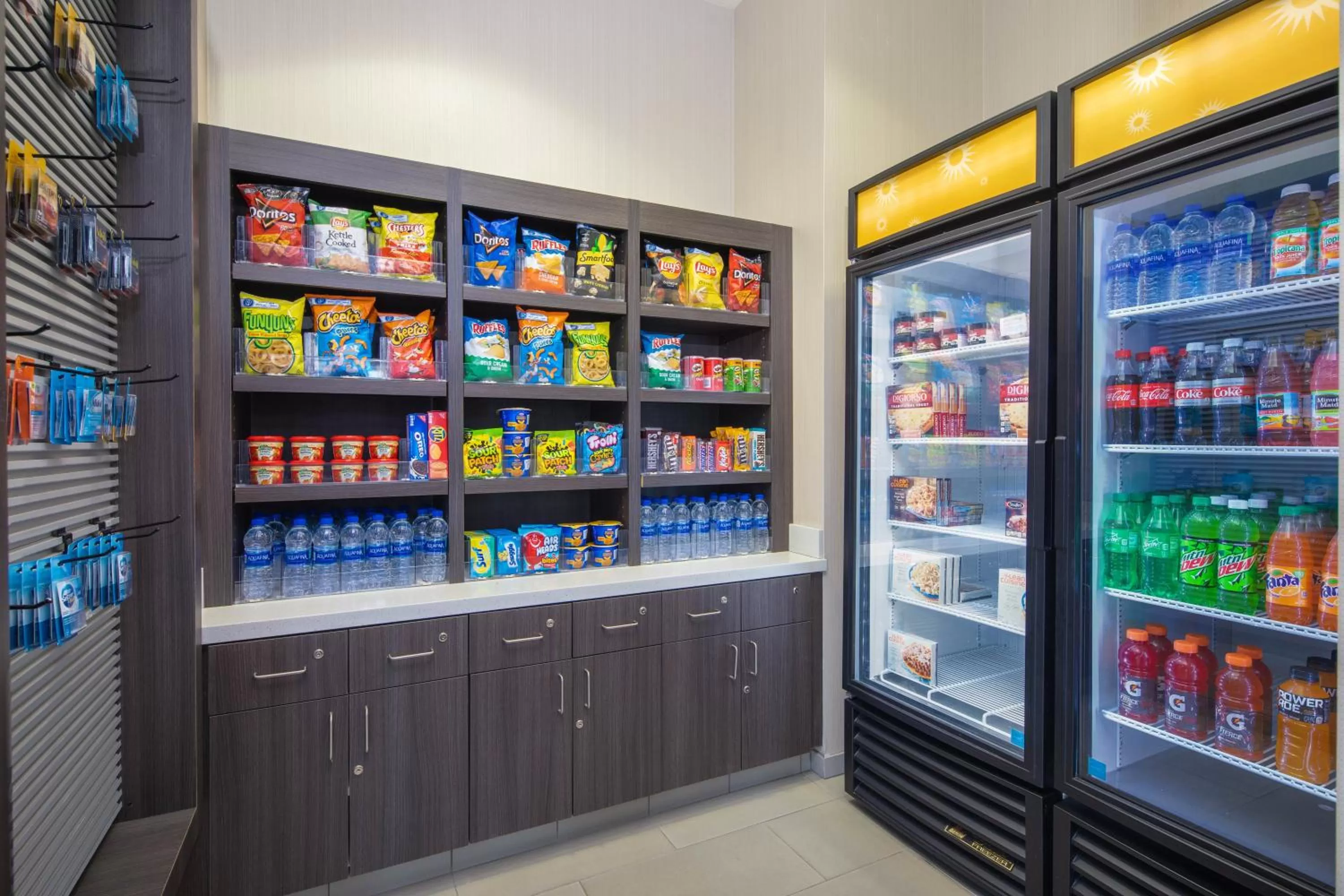 Food and drinks in La Quinta by Wyndham Chattanooga - East Ridge