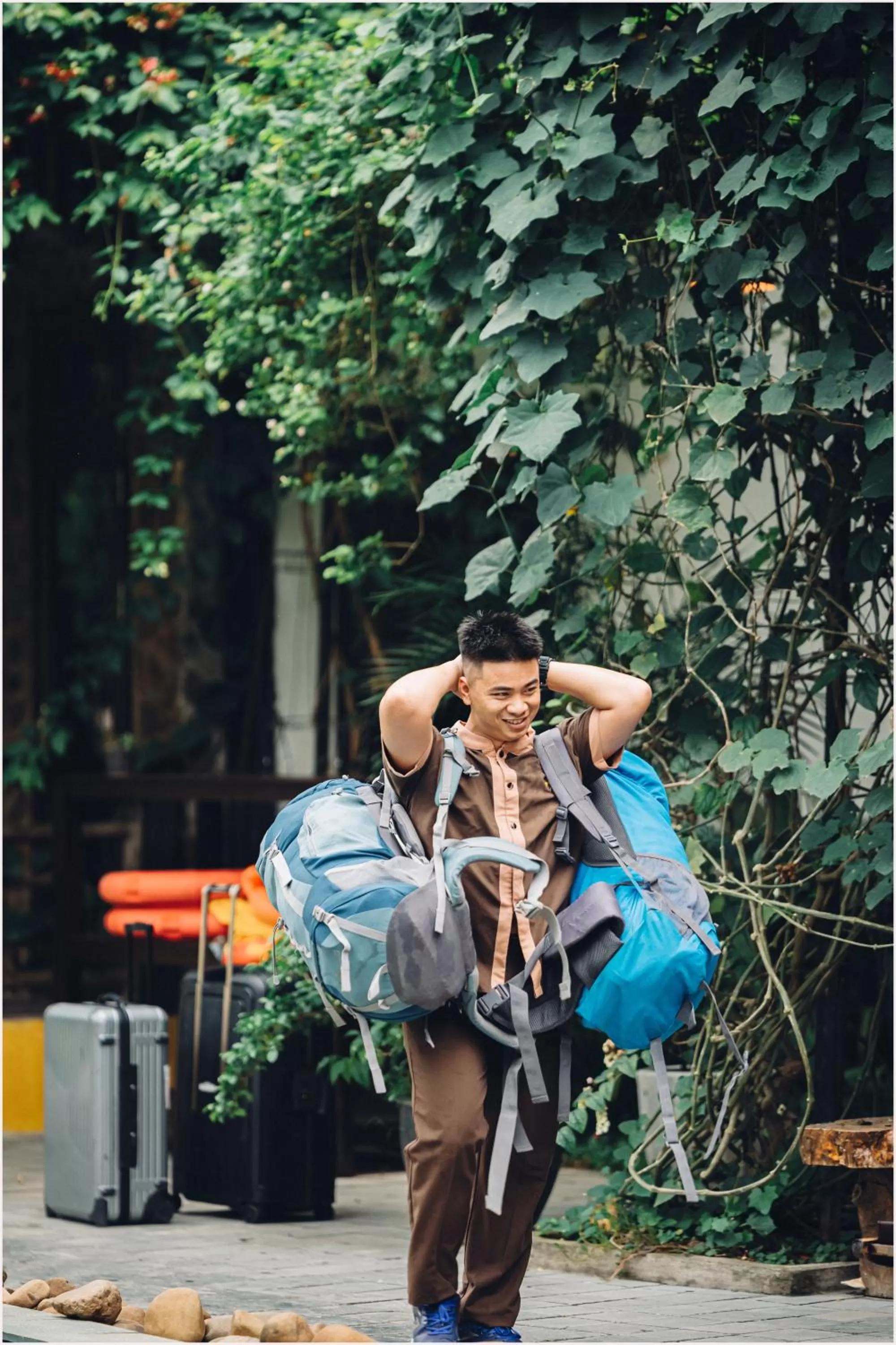 People in Trang An Ecolodge