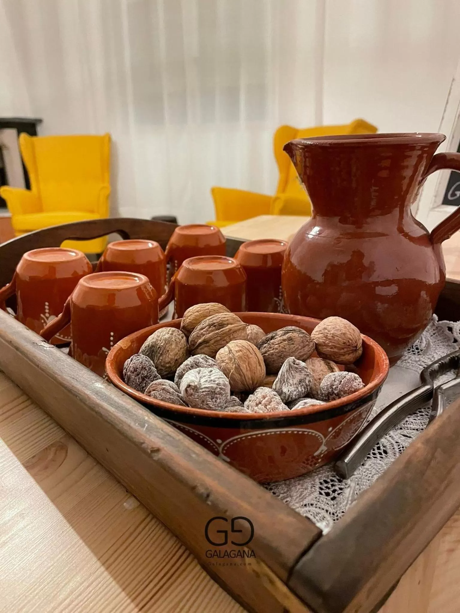 Food and drinks in Galagana Charm House