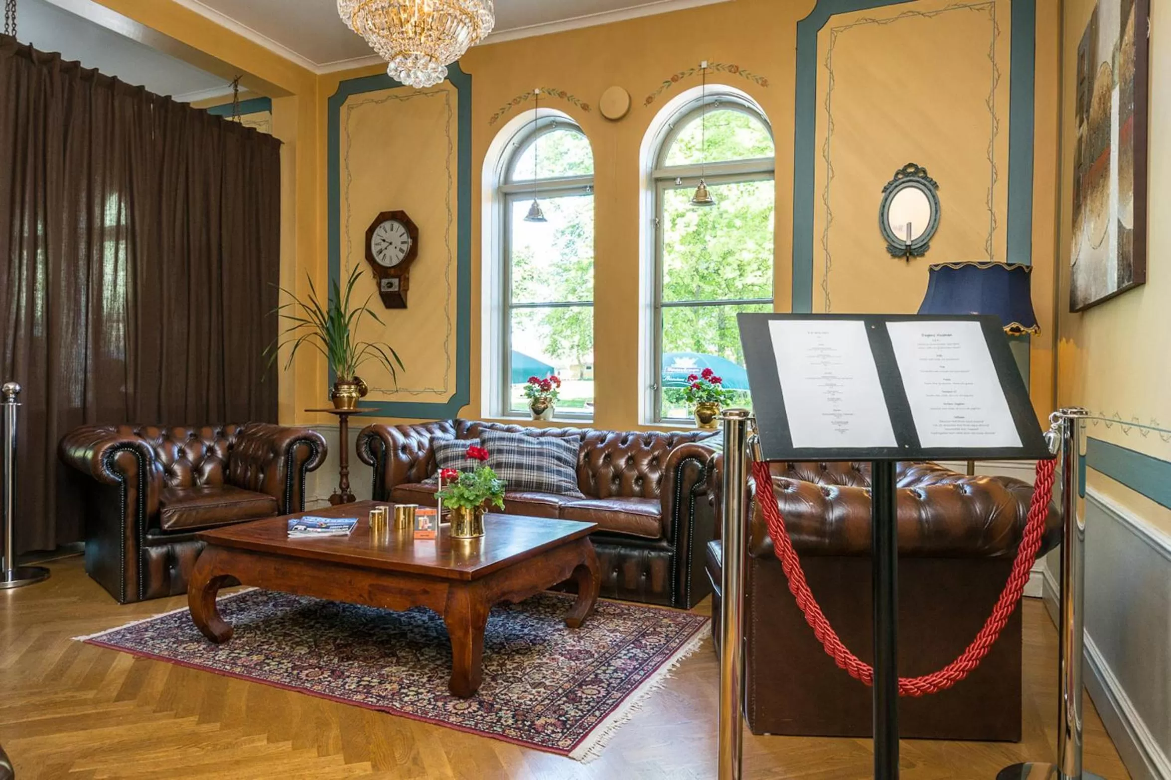 Communal lounge/ TV room in Skultuna Hotell & Konferens