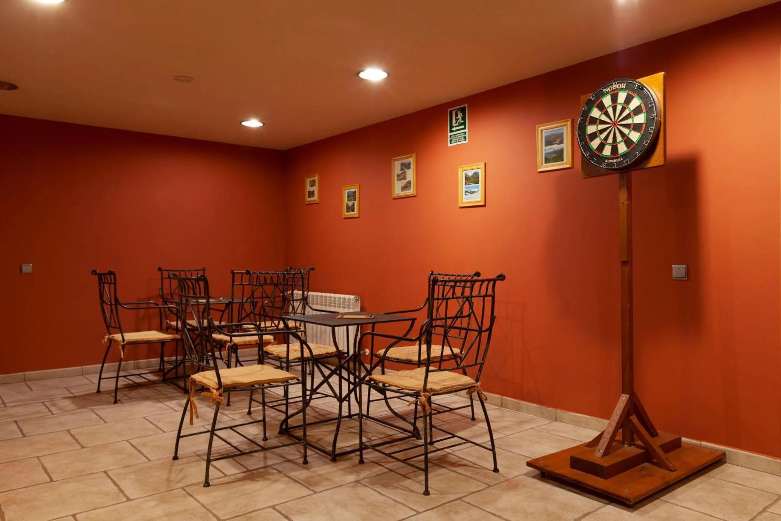 Lounge or bar, Restaurant/Places to Eat in Wuau! Hotel Segle XX