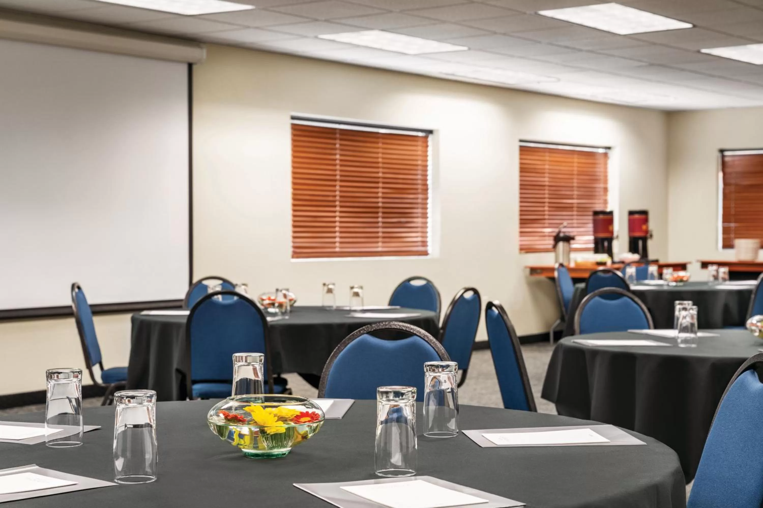 Meeting/conference room in Radisson Hotel Portland Airport