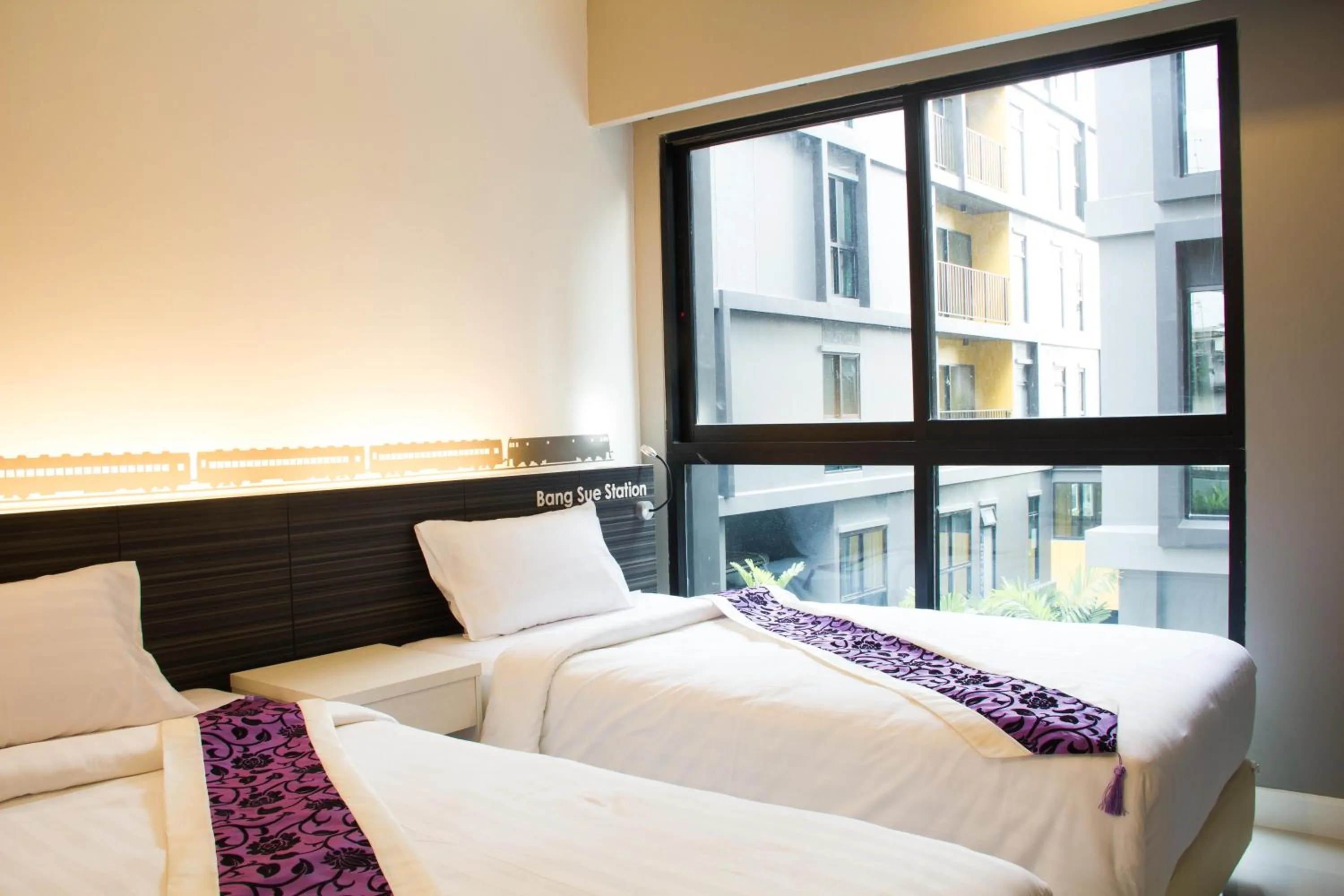 Bedroom, Bed in iSanook Bangkok