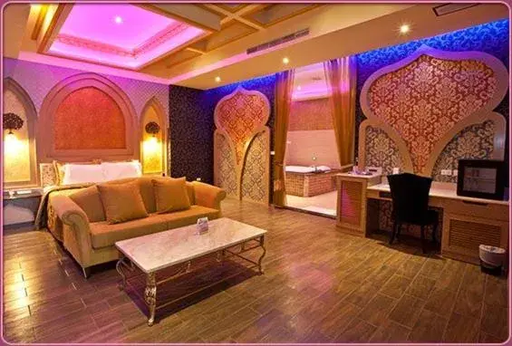 Standard Double Room (Check-in at 18:00) in Wei Feng Hotel - Kaohsiung Standard Double Room (Check-in at 18:00) in Wei Feng Hotel - Kaohsiung