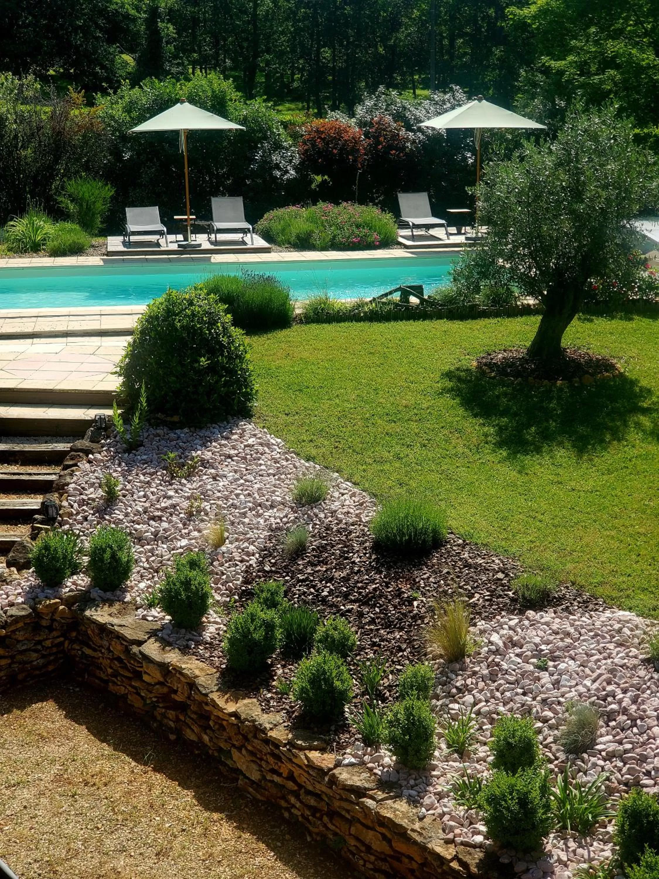 Swimming Pool in Aux Couleurs d'Esteil