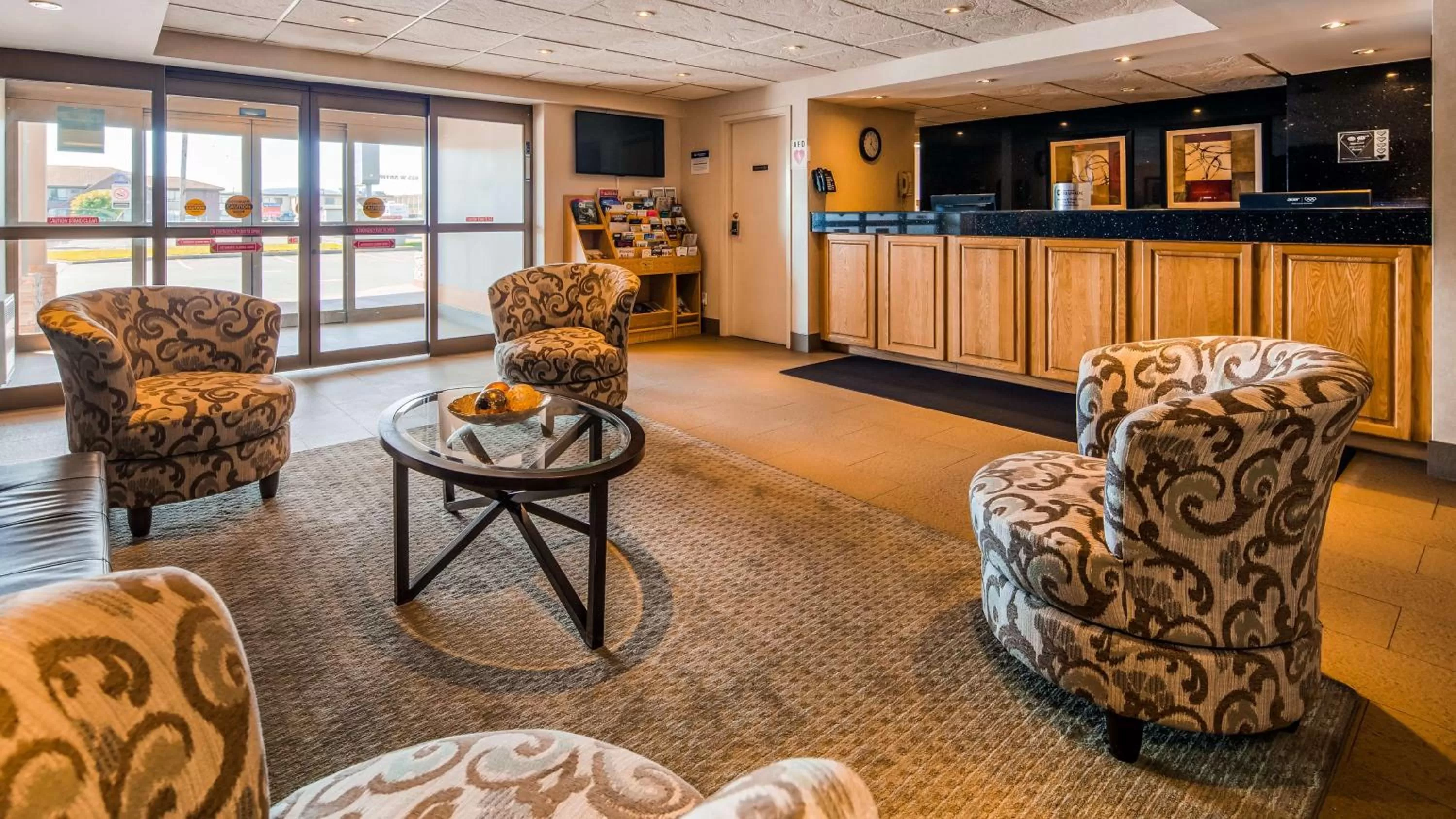 Lobby or reception in Best Western Thunder Bay Crossroads