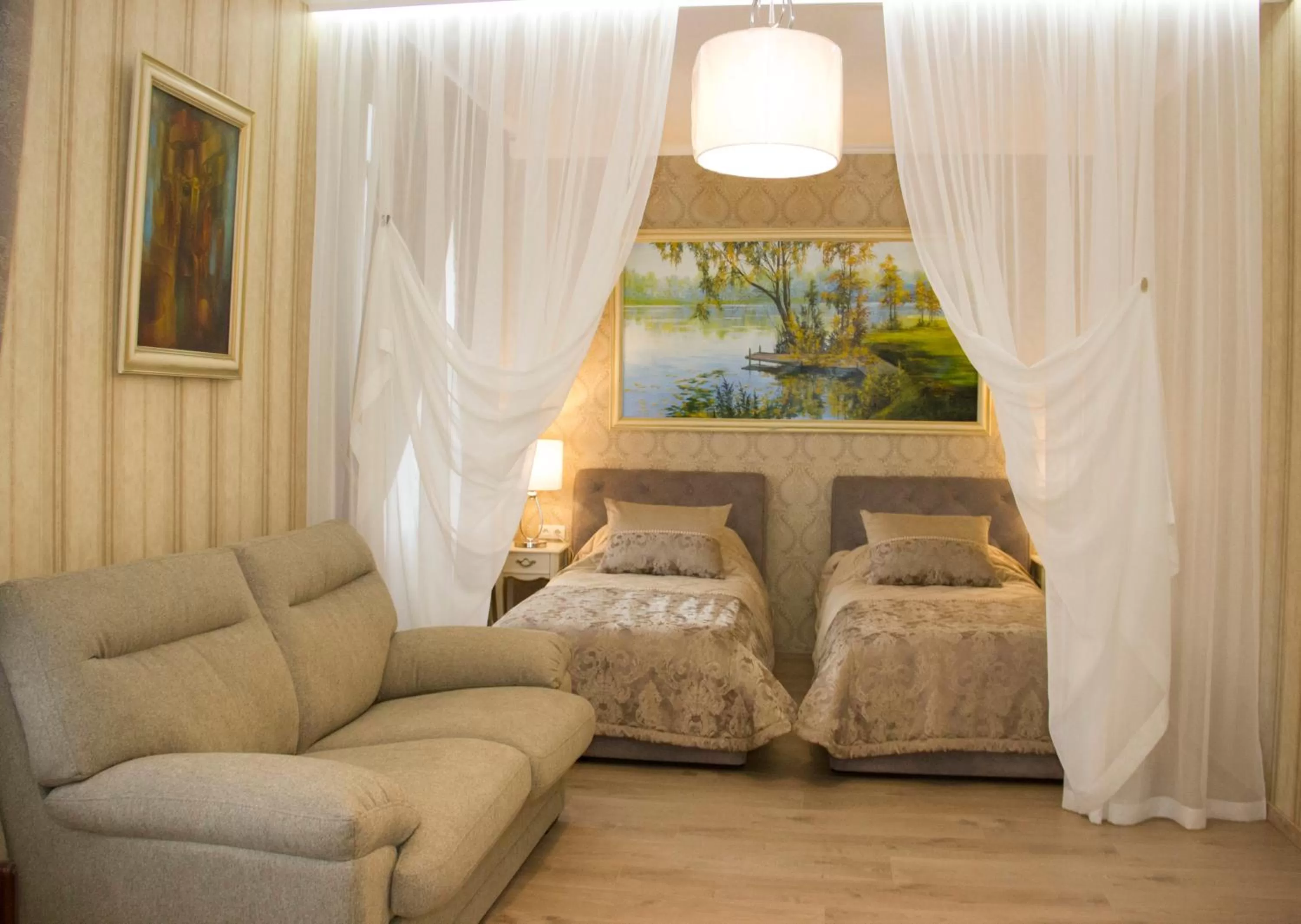 Bed in Hotel "Mandarin Clubhouse"