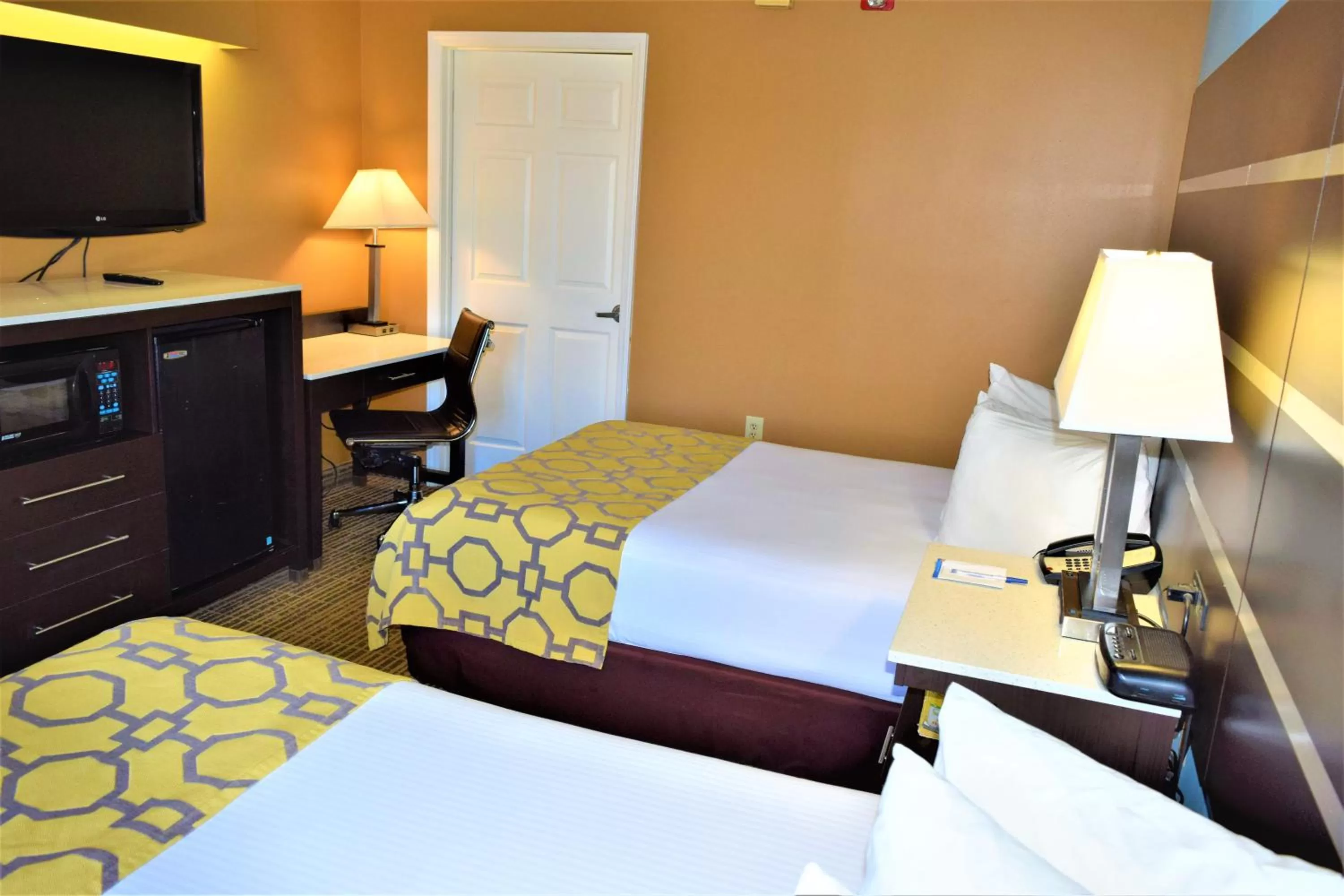 Bed in Baymont by Wyndham Forest City