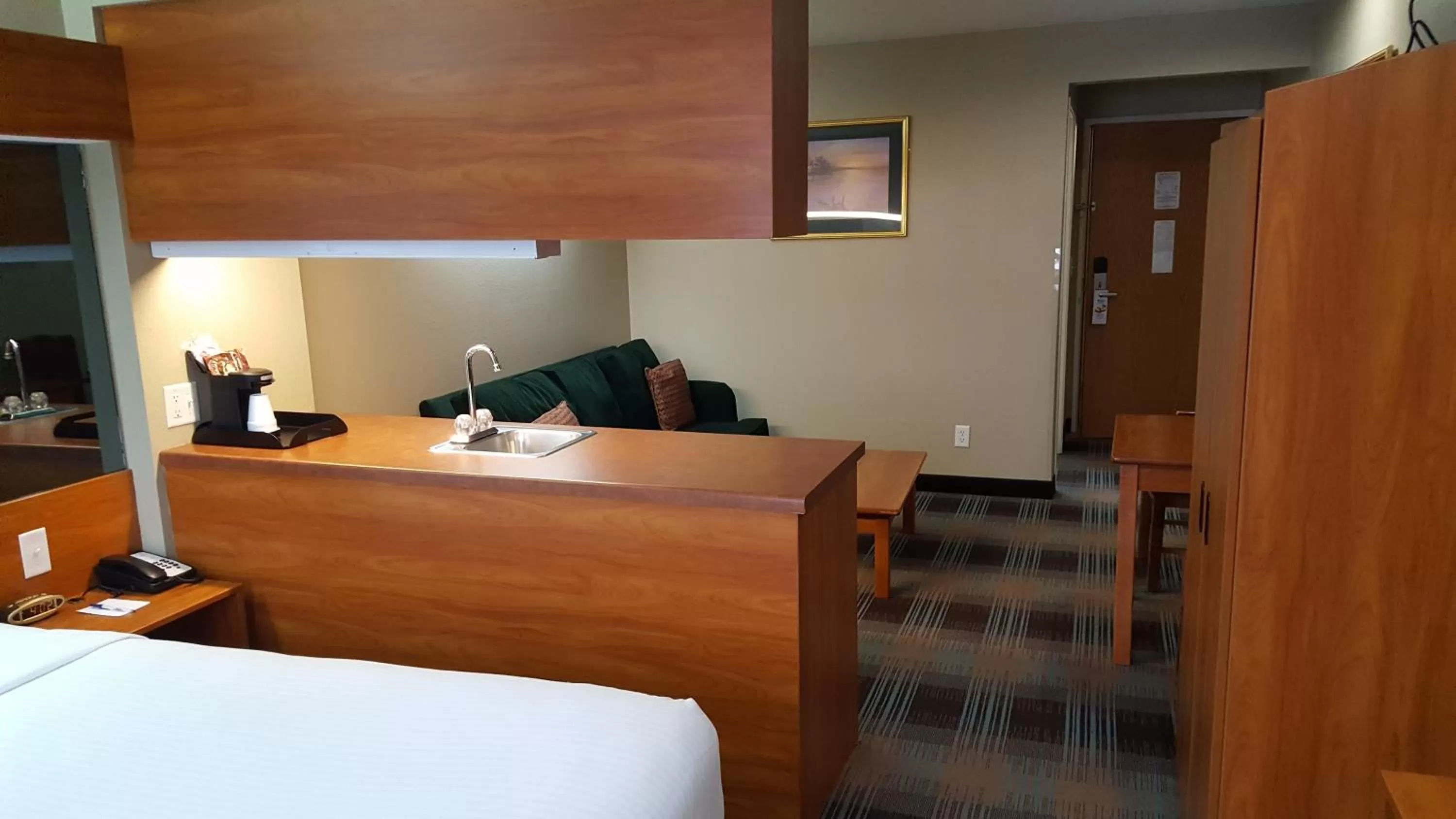 Photo of the whole room, Bed in Microtel Inn & Suites by Wyndham Bozeman