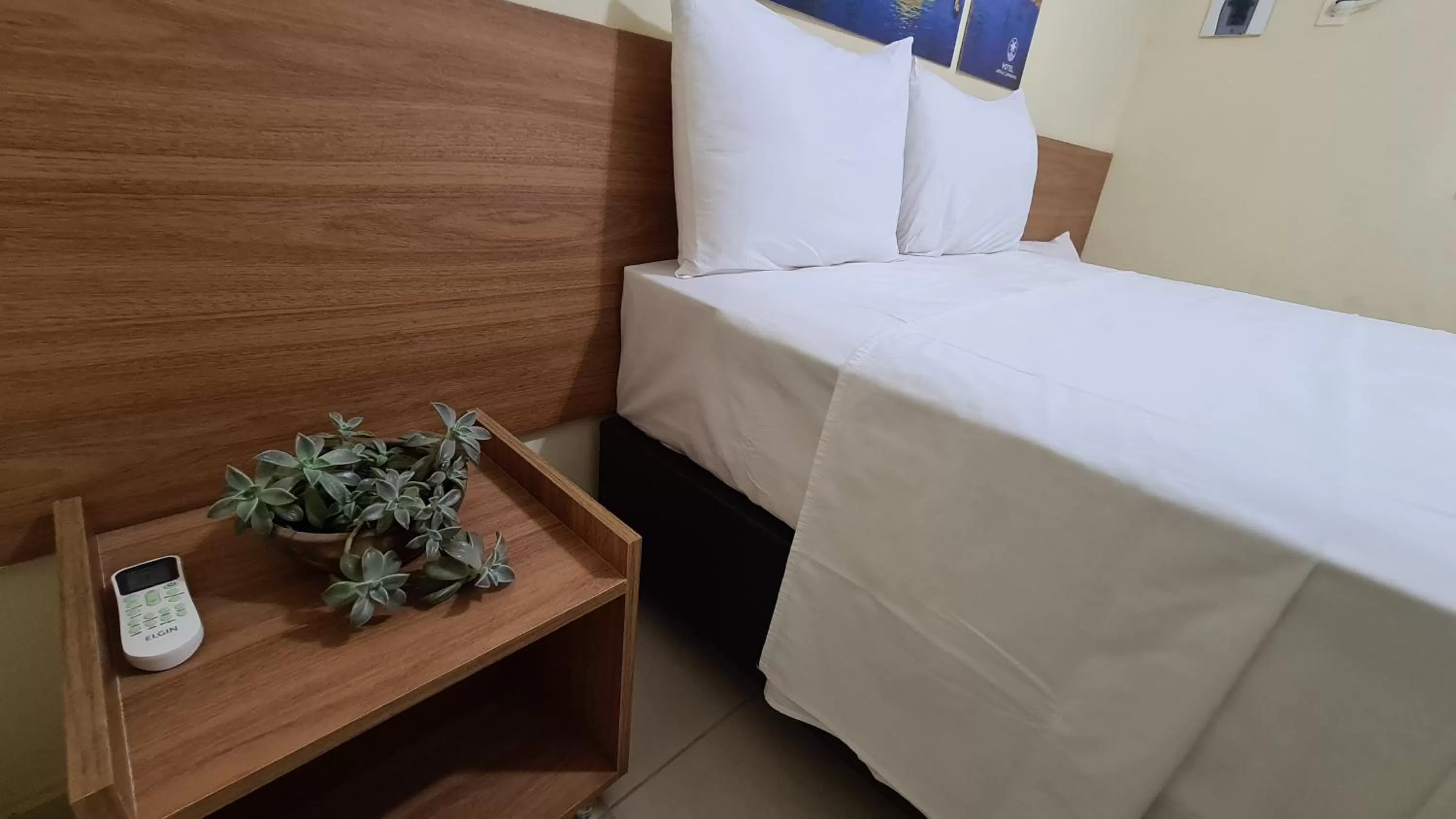 Standard Triple Room in Arena Carneiros Hotel by AFT