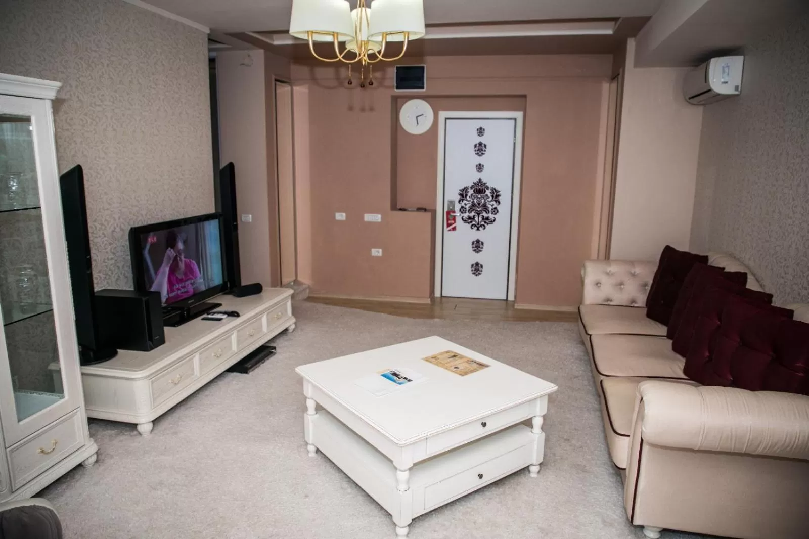 TV and multimedia in Hotel Megalos