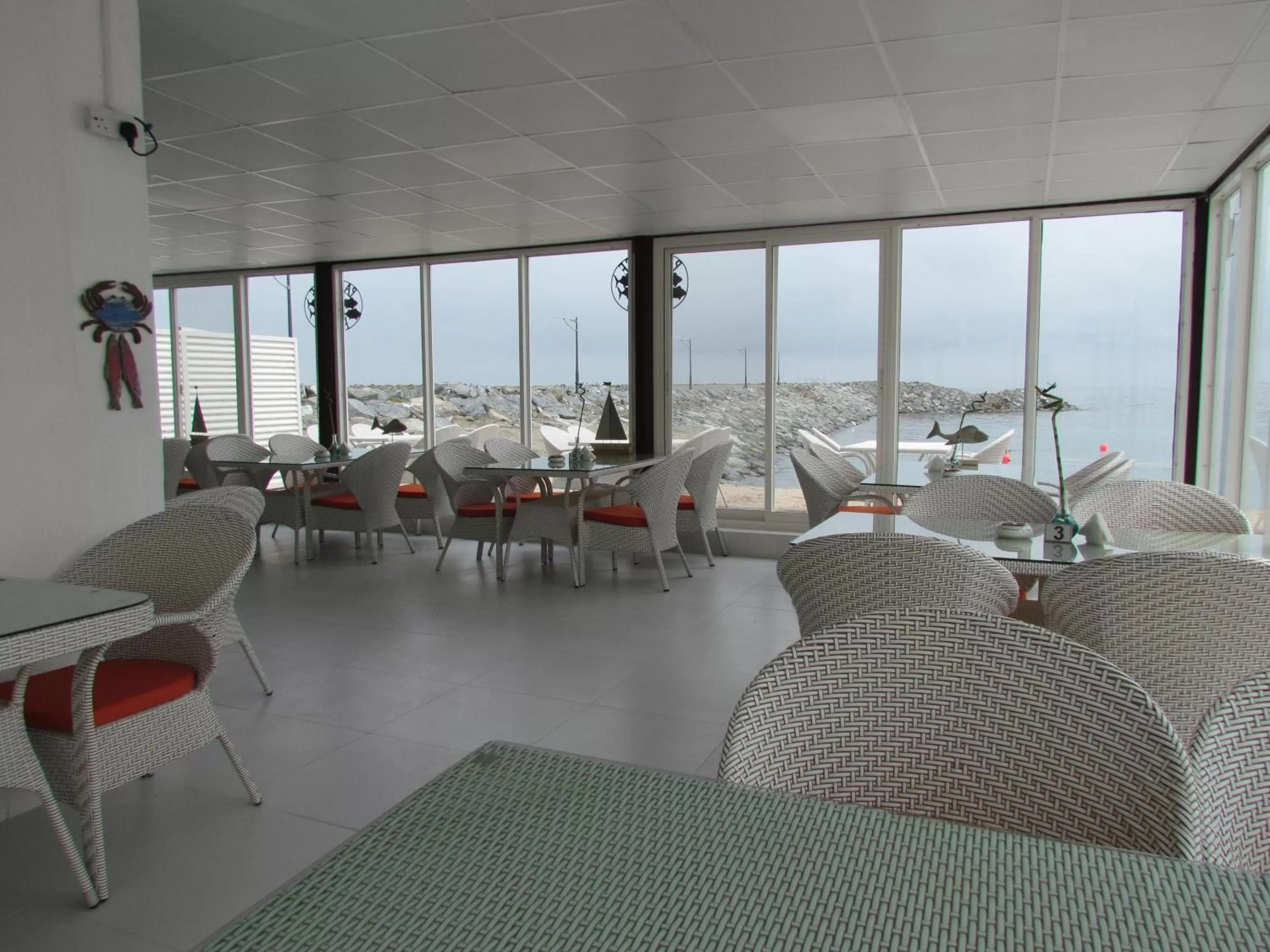 Restaurant/places to eat in Mirage Bab Al Bahr