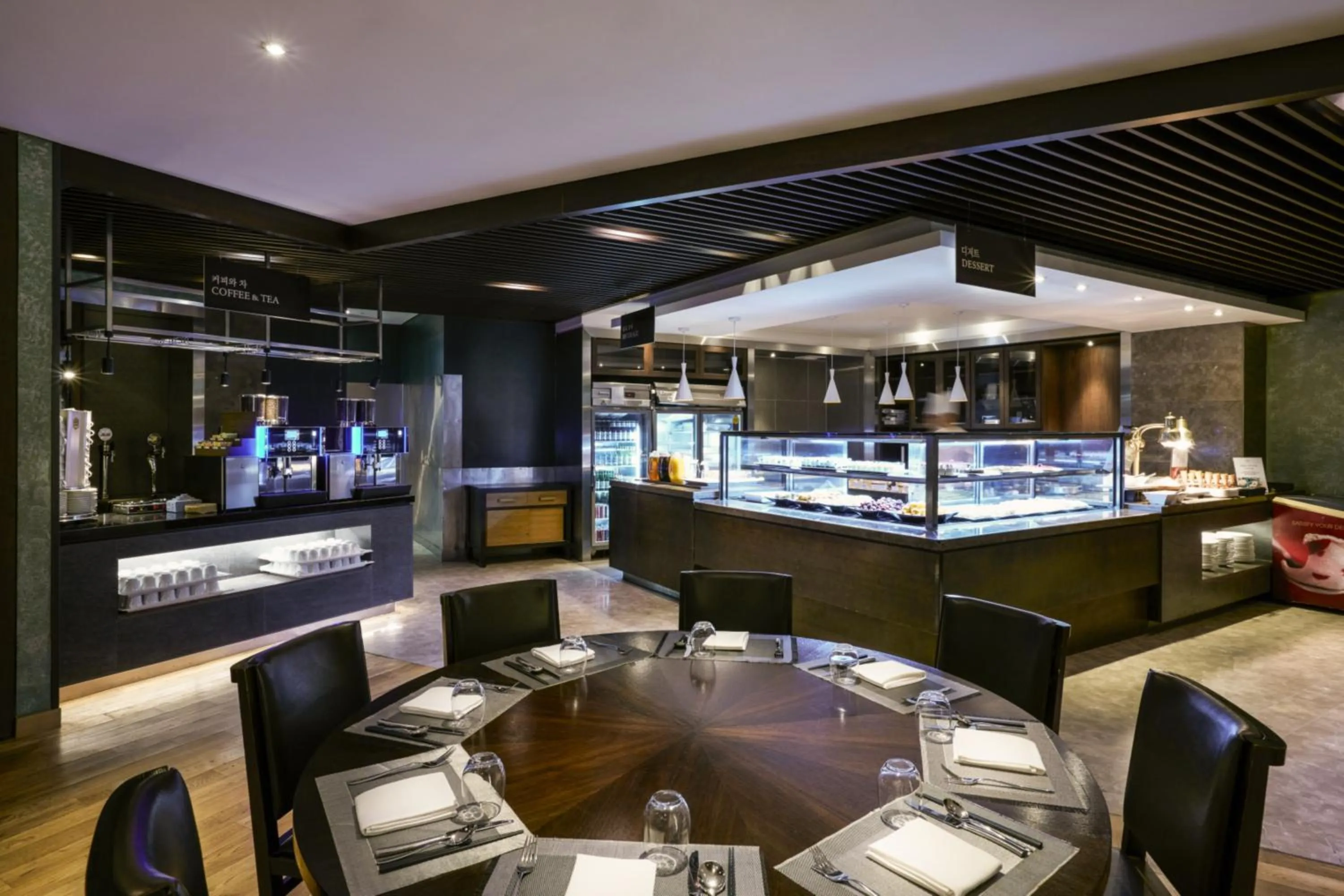 Restaurant/places to eat in Maison Glad Jeju