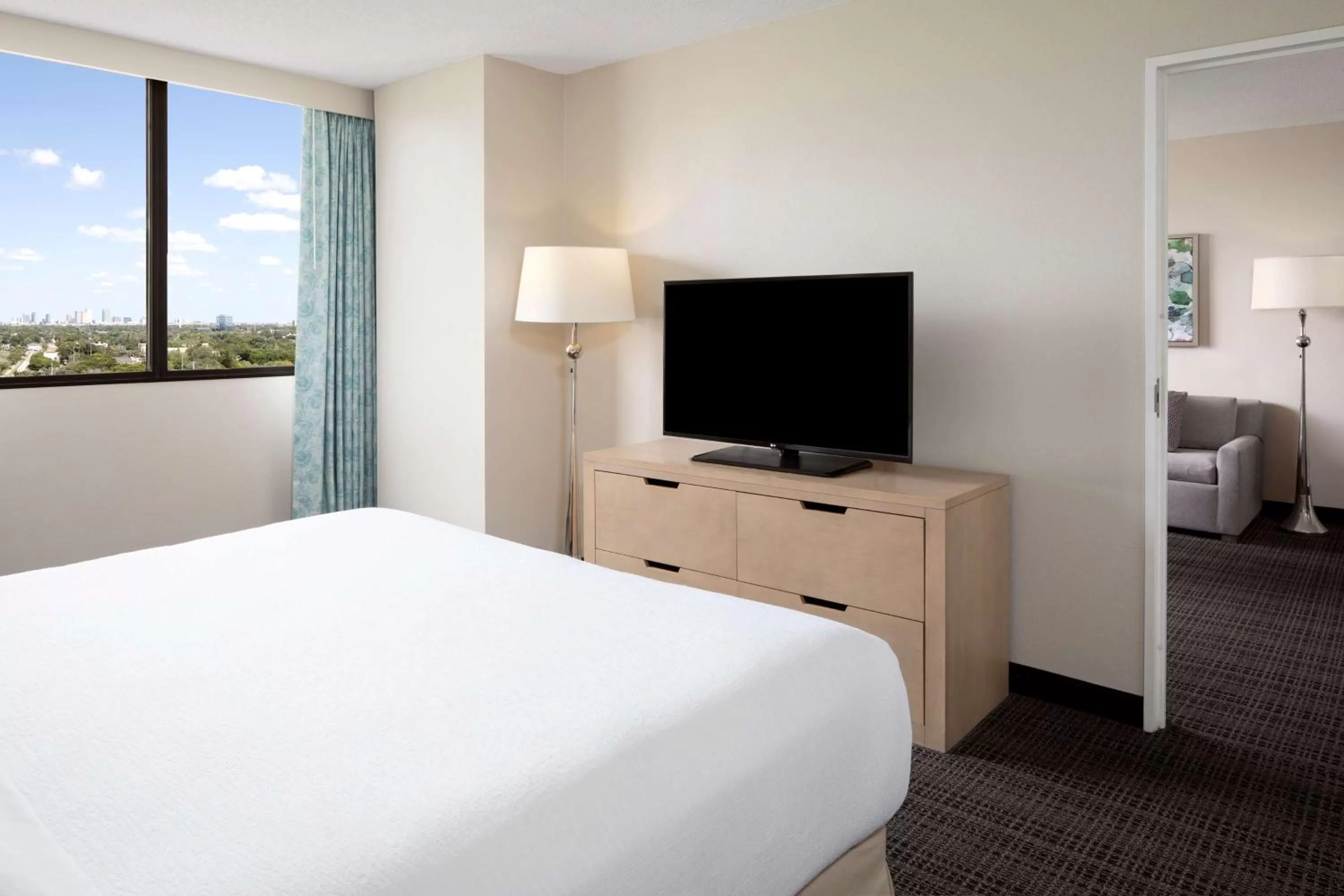 Bed in Embassy Suites by Hilton Tampa Airport Westshore