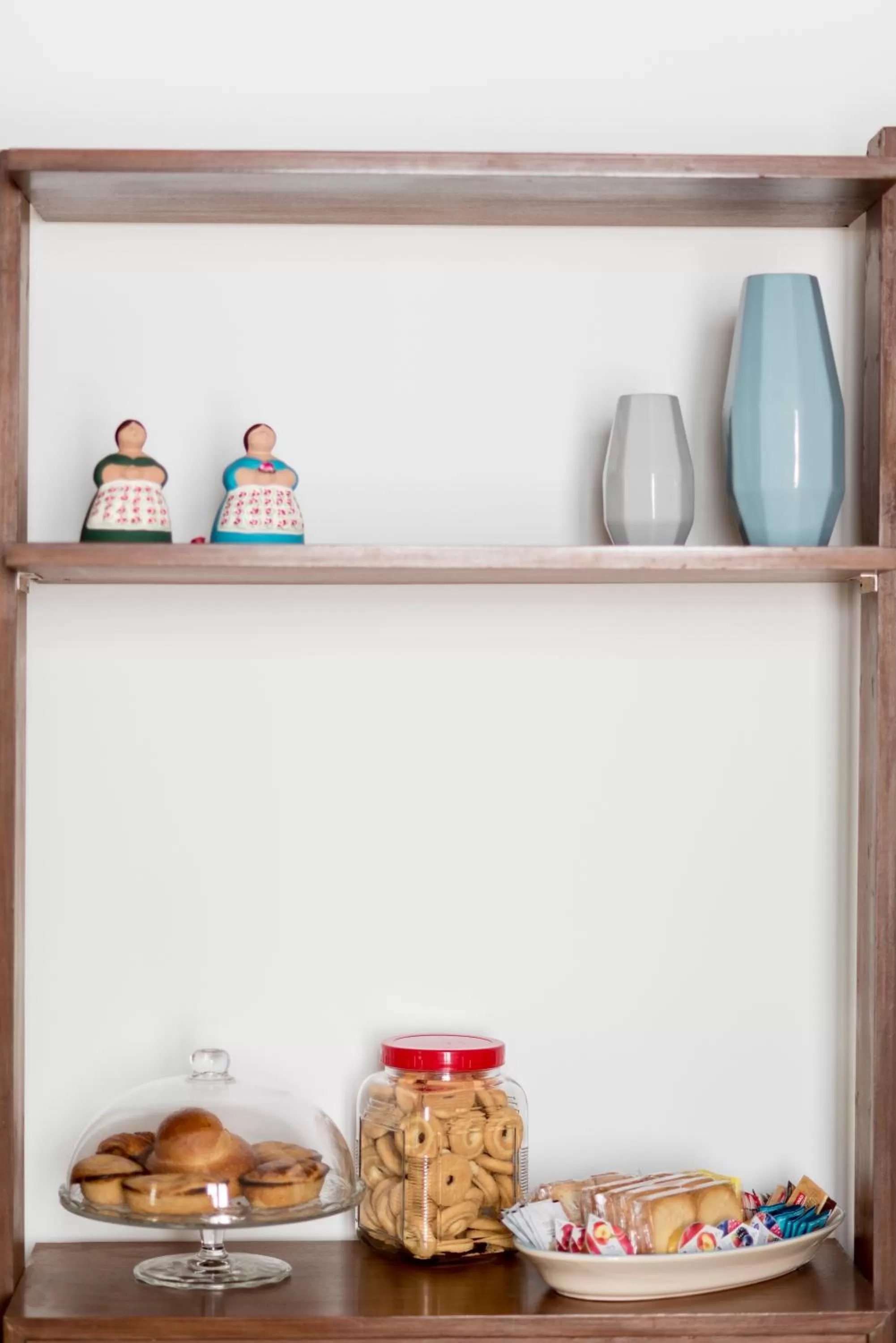 Decorative detail, Food in BnB FICO