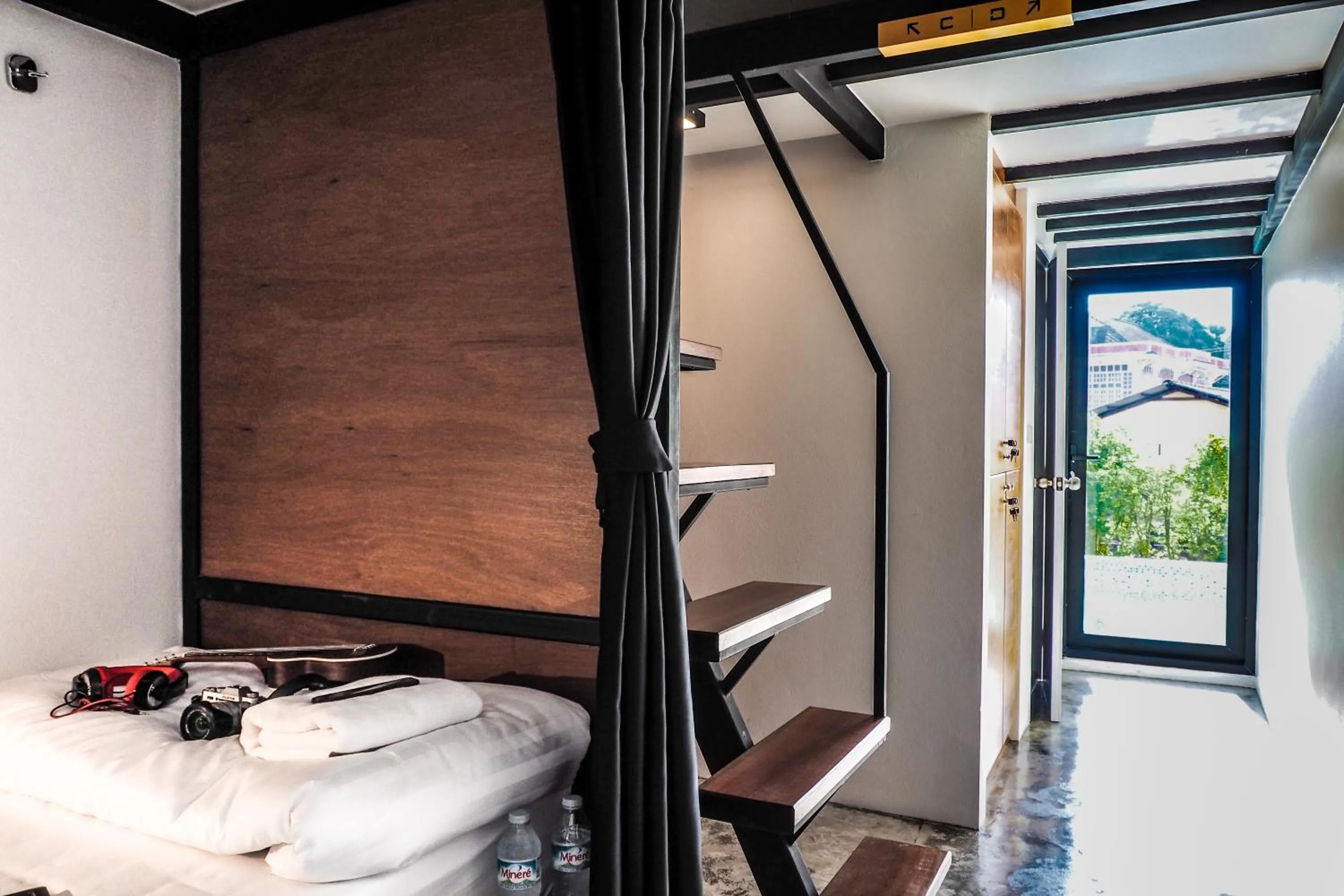 Decorative detail, Bed in Book a Bed Poshtel - SHA Plus