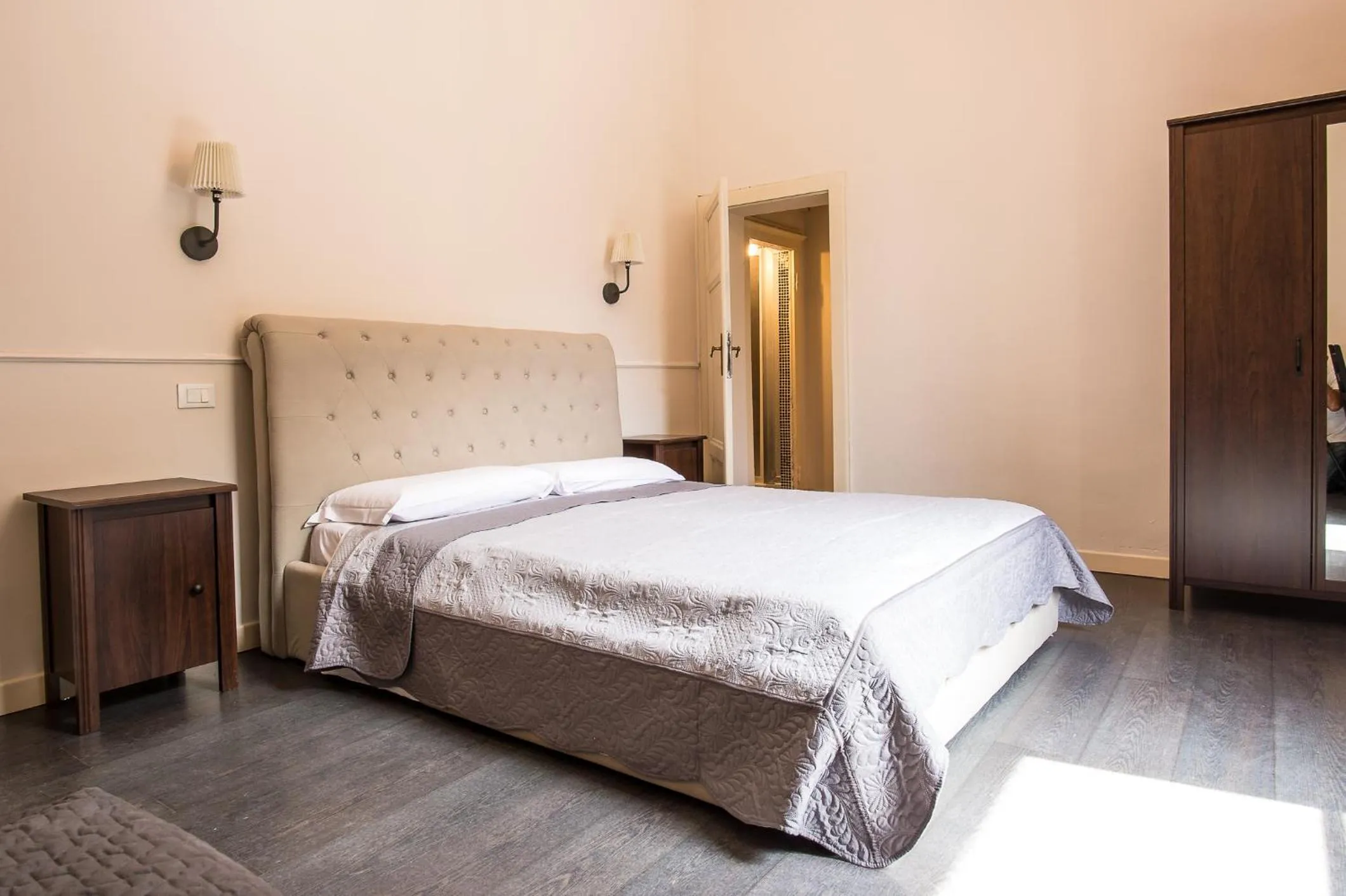 Photo of the whole room, Bed in B&B Villa Regina