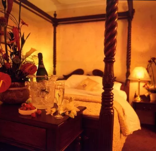 Bed in The Royal Arms Bed & Breakfast