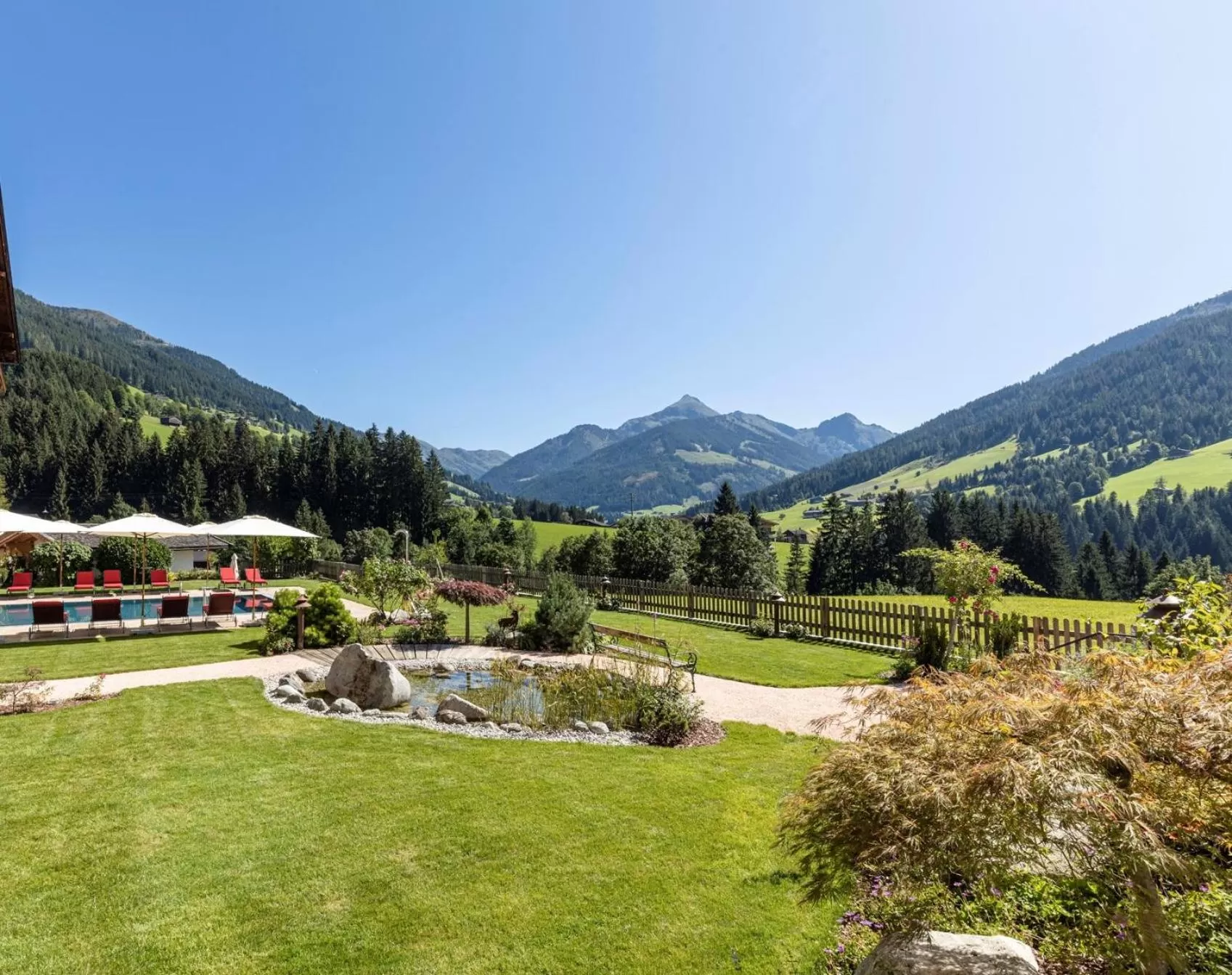 Garden view in Natur & Spa Resort "Der Alpbacherhof" Superior