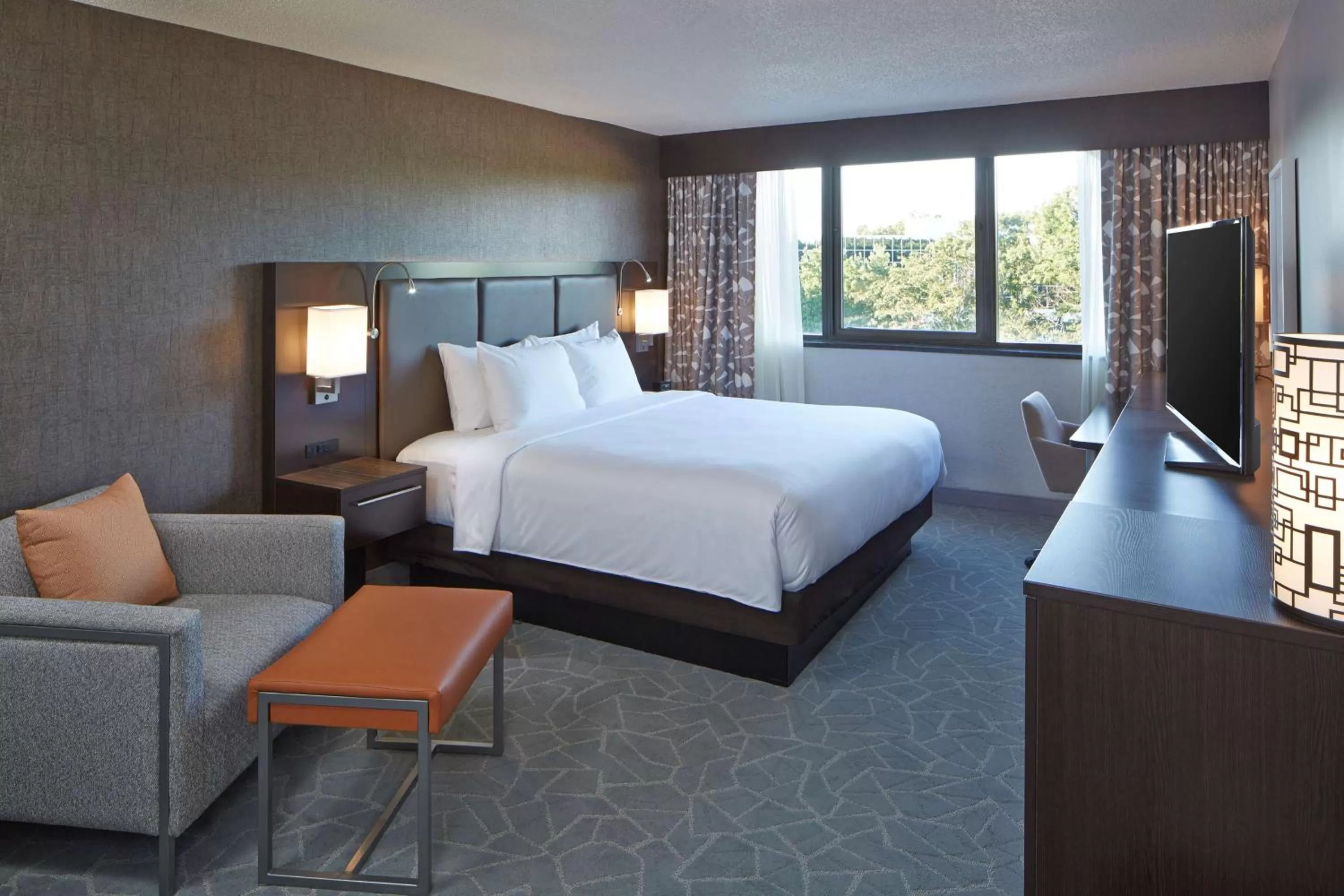 Queen Room with Two Queen Beds - Mobility/Hearing Accessible in Doubletree By Hilton Atlanta Perimeter Dunwoody