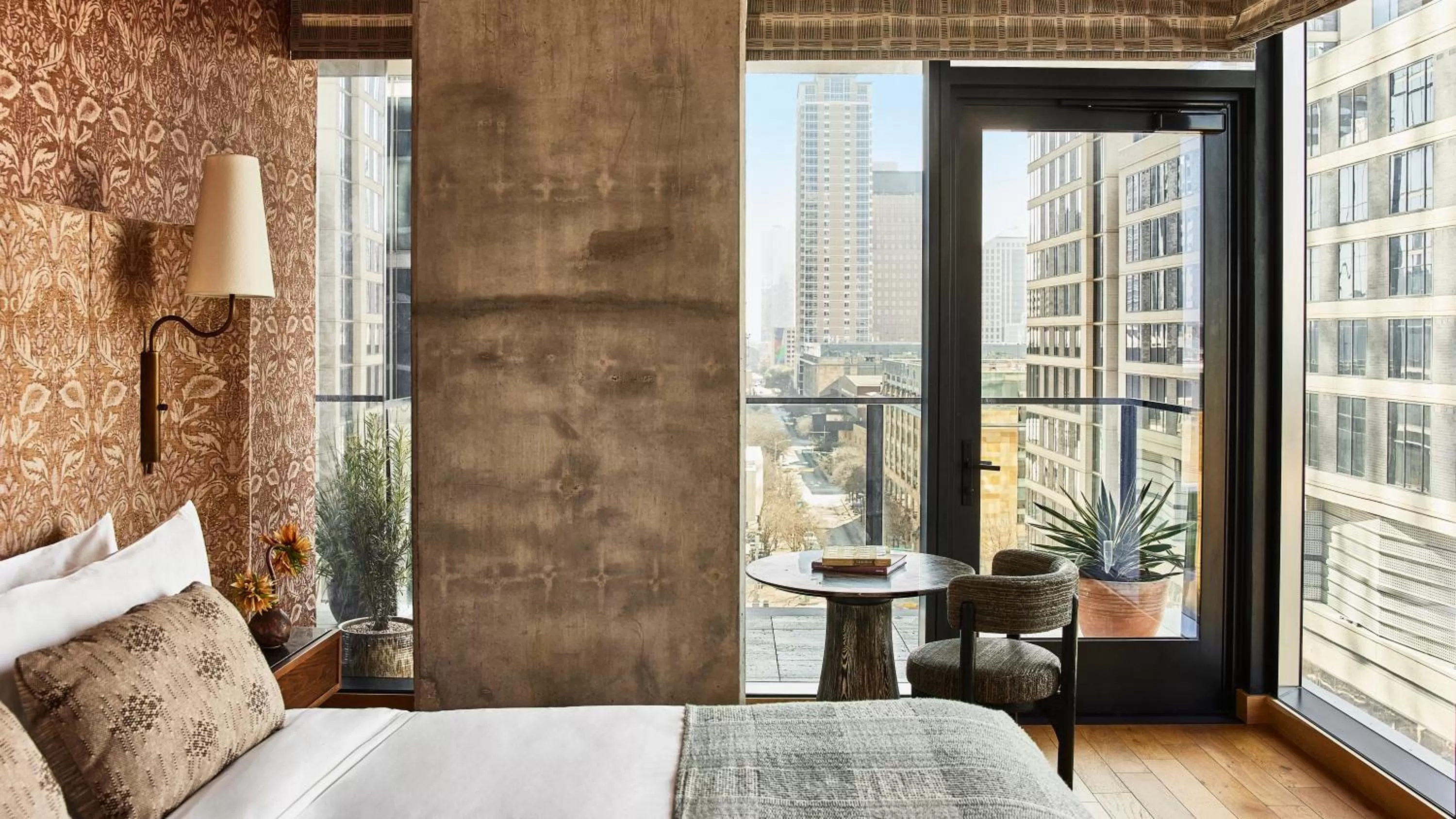 View (from property/room), Bed in Austin Proper Hotel, a Member of Design Hotels