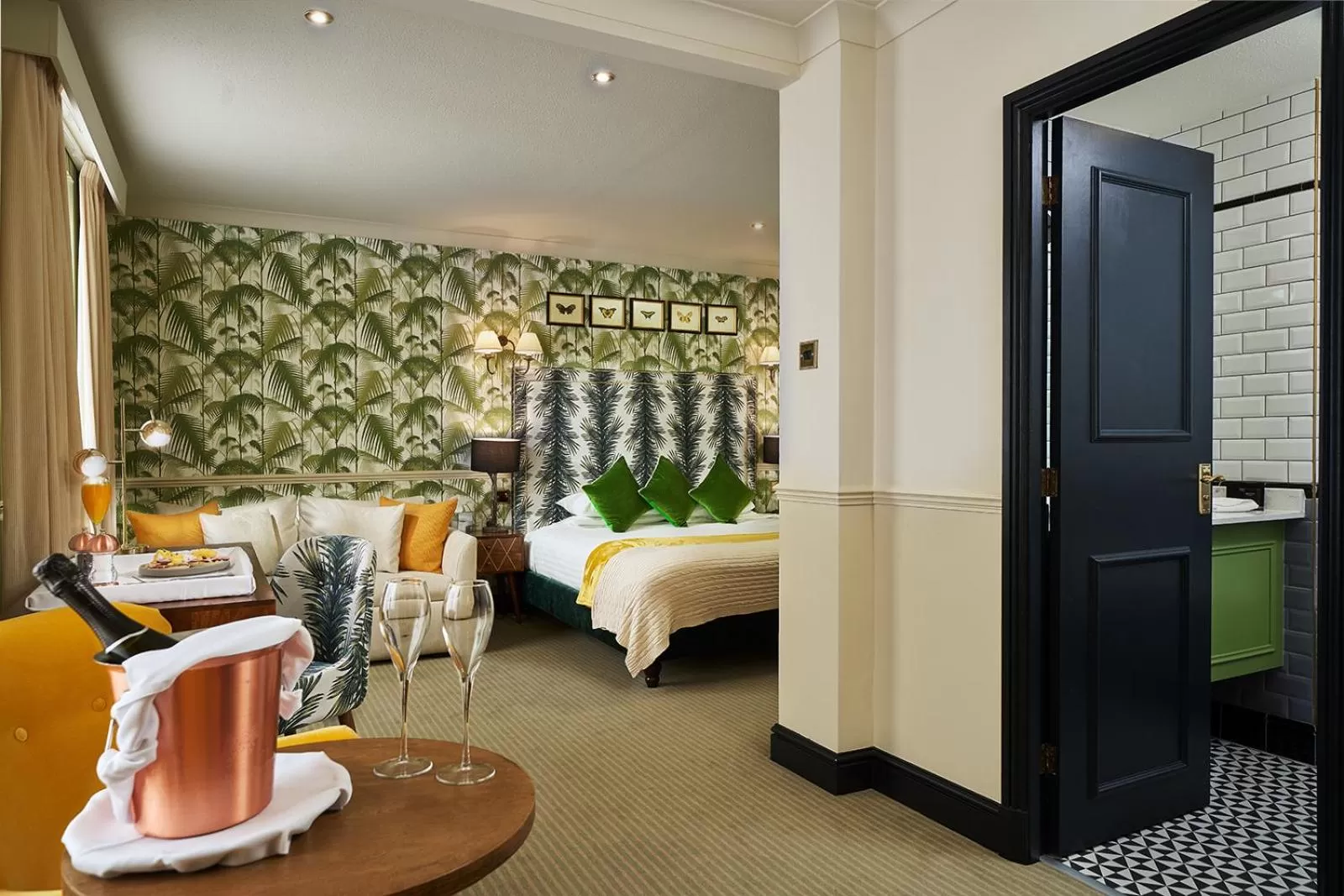 Bedroom, Bed in Bedford Swan Hotel and Thermal Spa