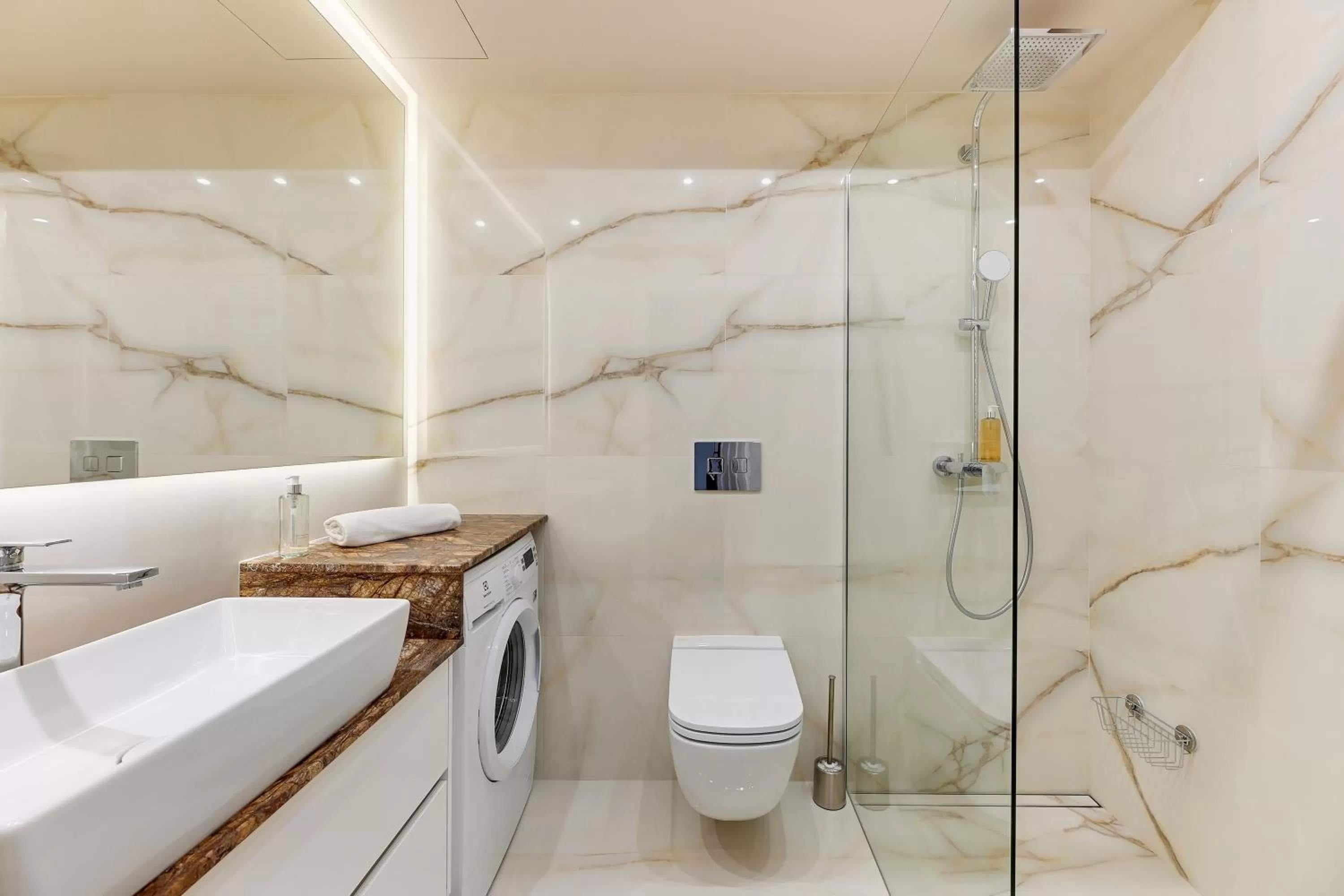 Shower in RentPlanet - Apartamenty Chlebova