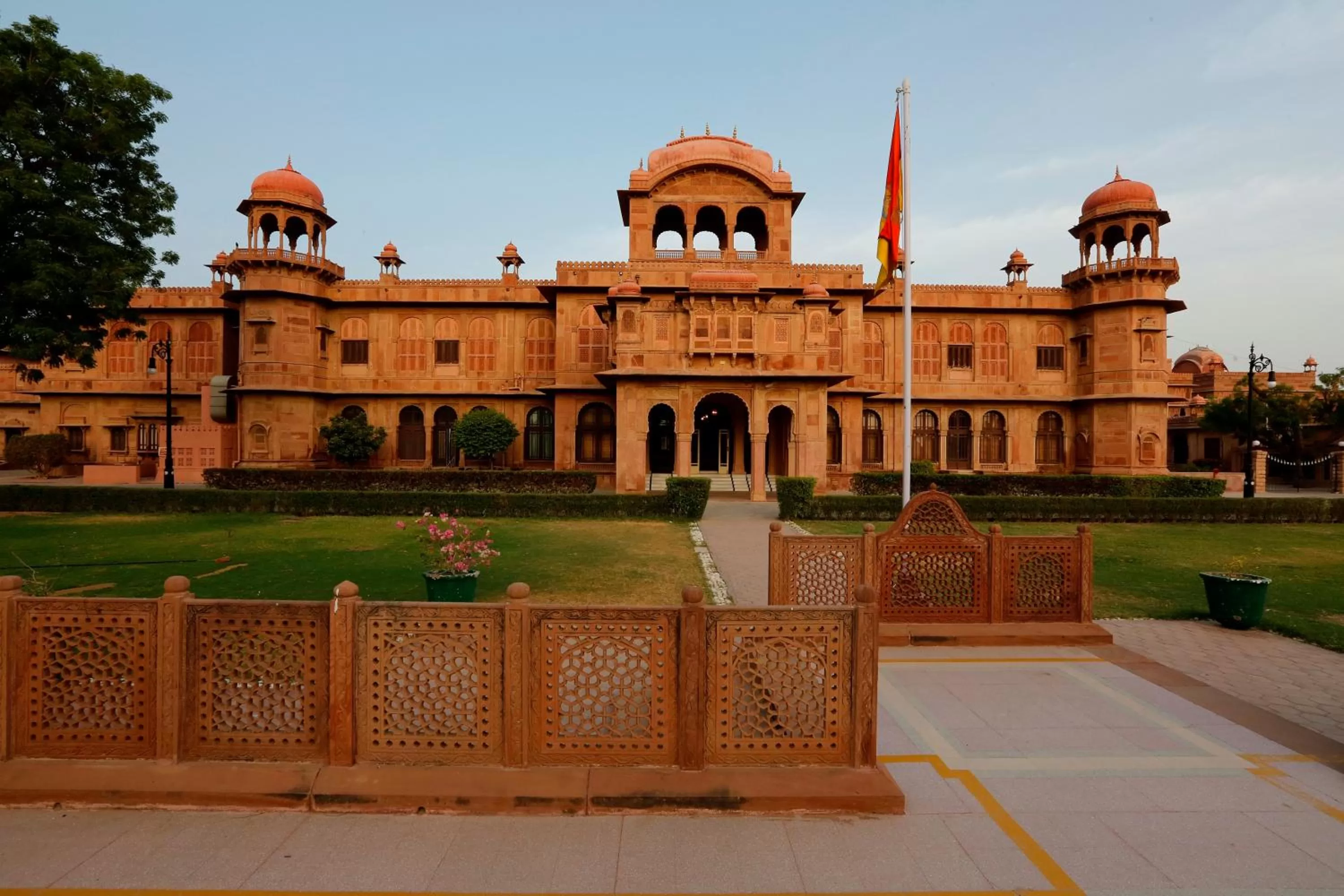 Bed in The Lallgarh Palace - A Heritage Hotel