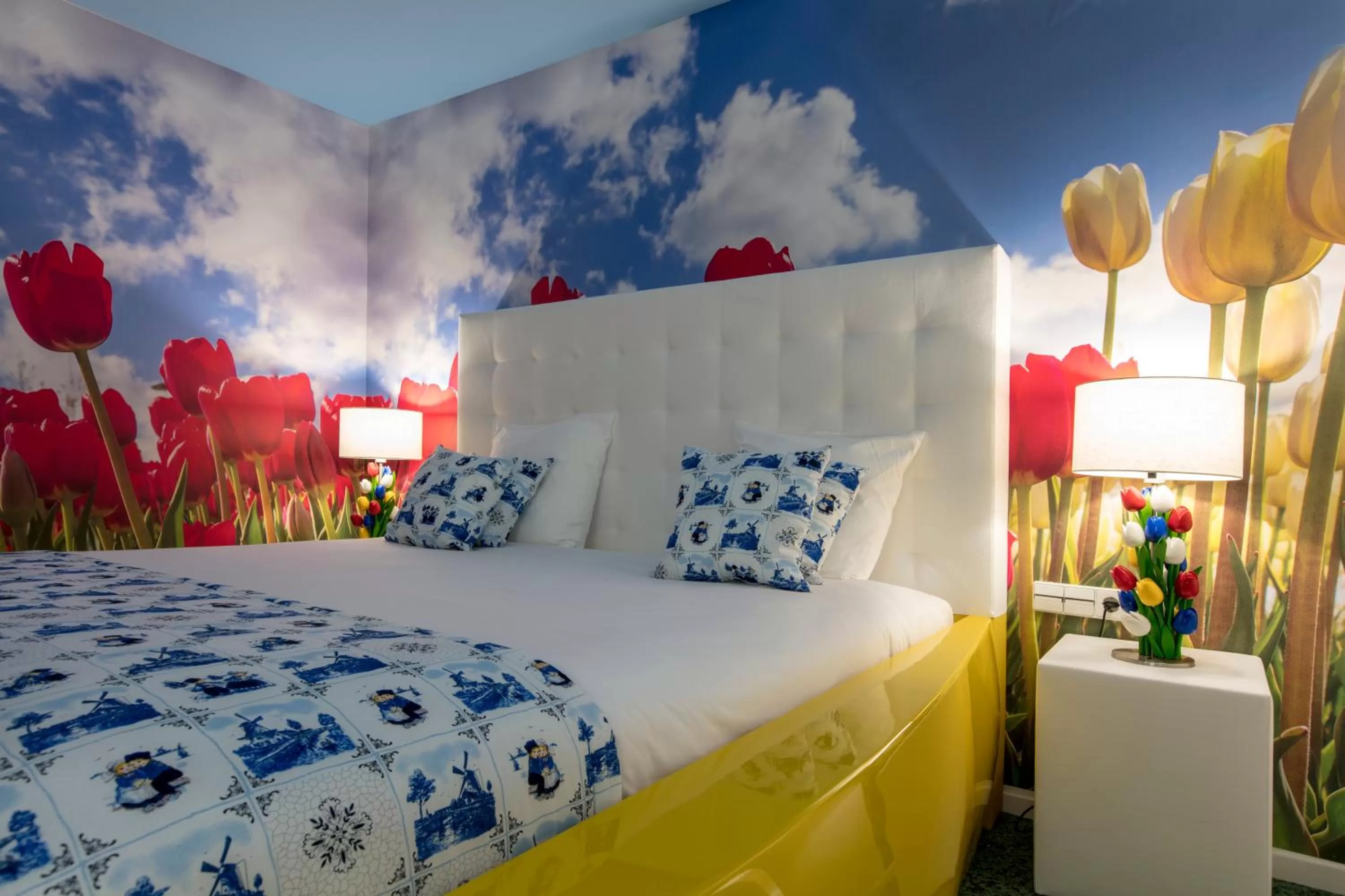 Bed in Hotel Mitland