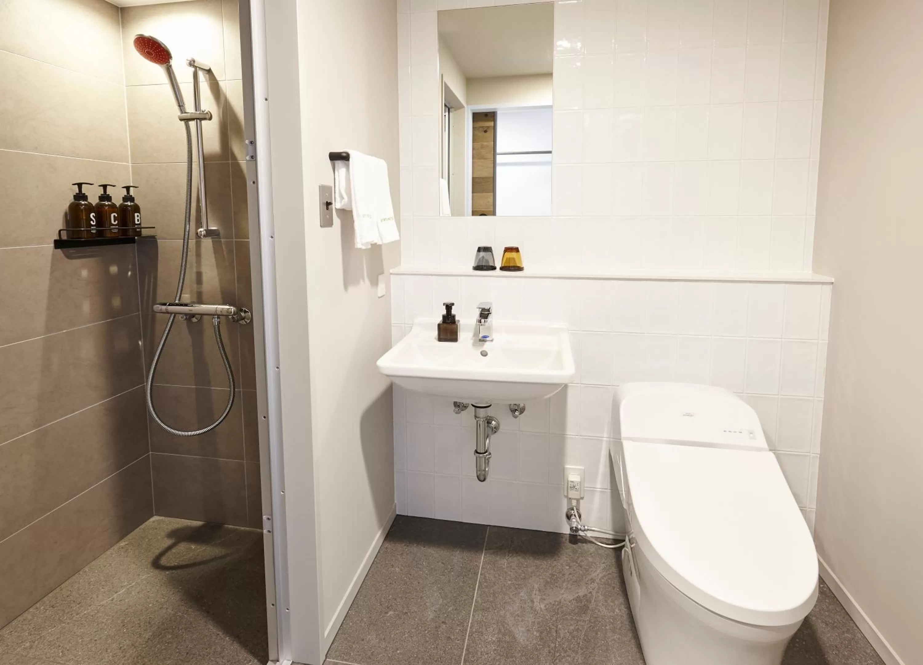 Toilet in Kawasaki King Skyfront Tokyu REI Hotel