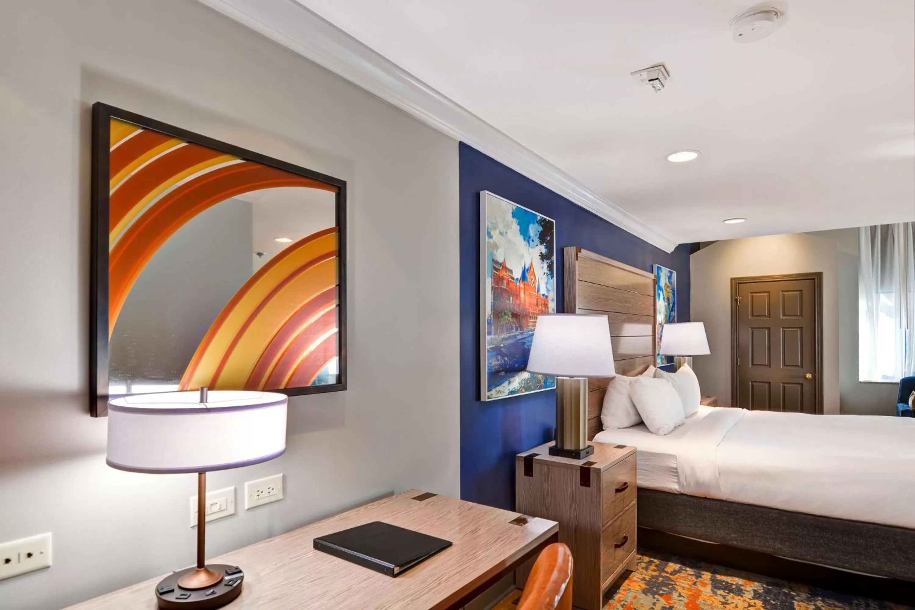 Bedroom, Bed in The Cincinnatian Curio Collection by Hilton