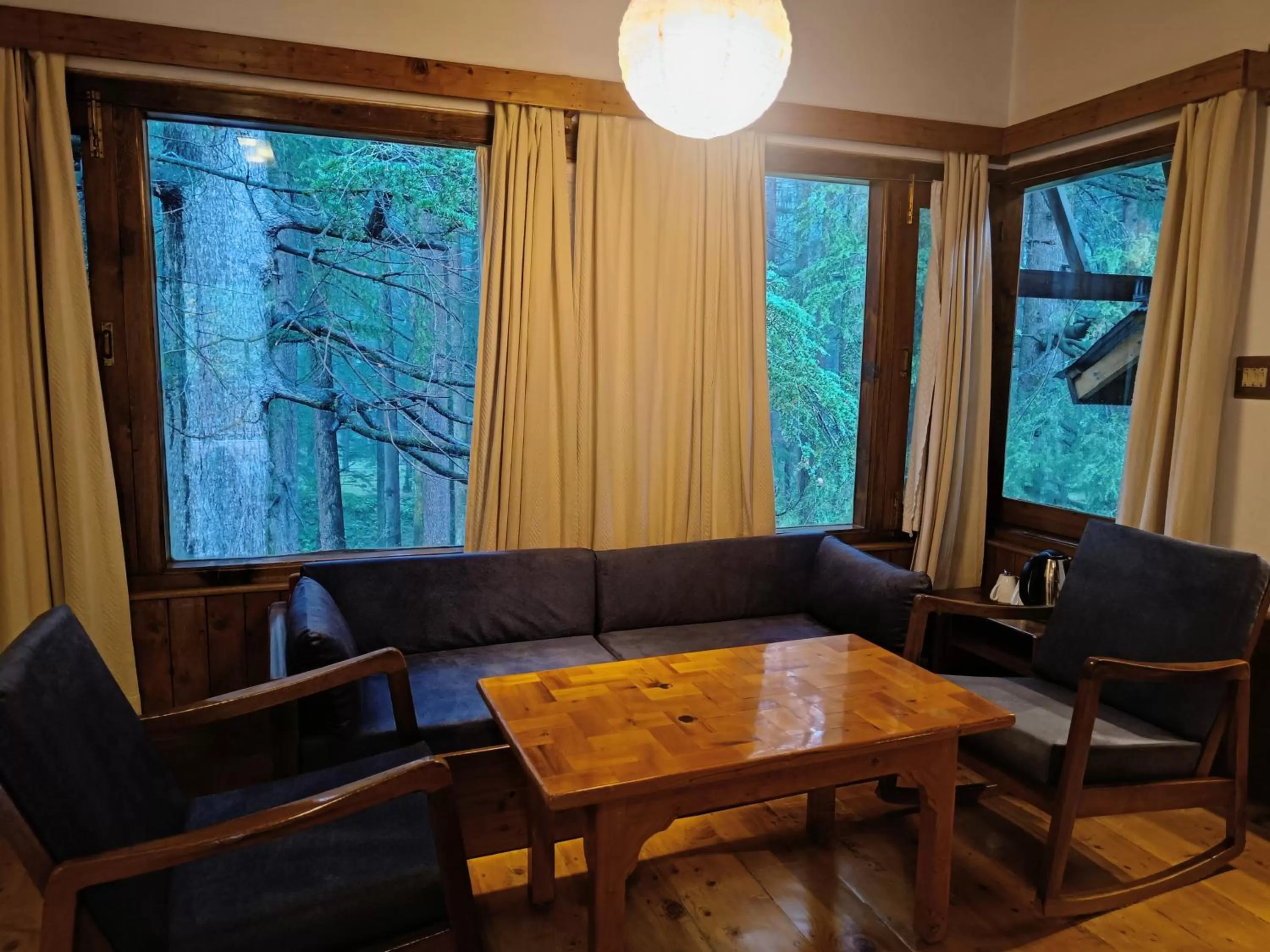 Lounge or bar in Hotel Negi's Mayflower A heritage Since 1965