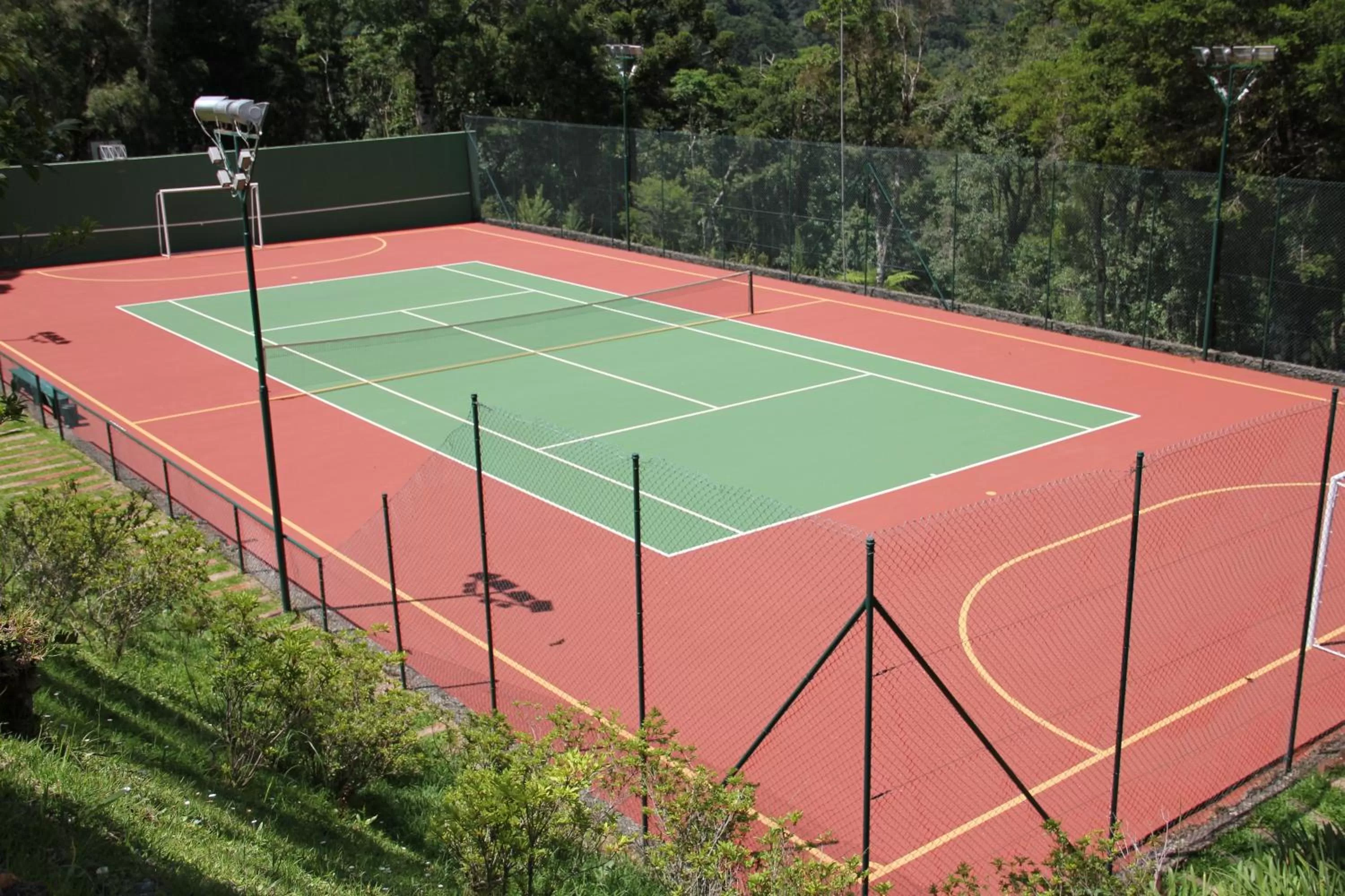 Tennis court in Hotel Toriba
