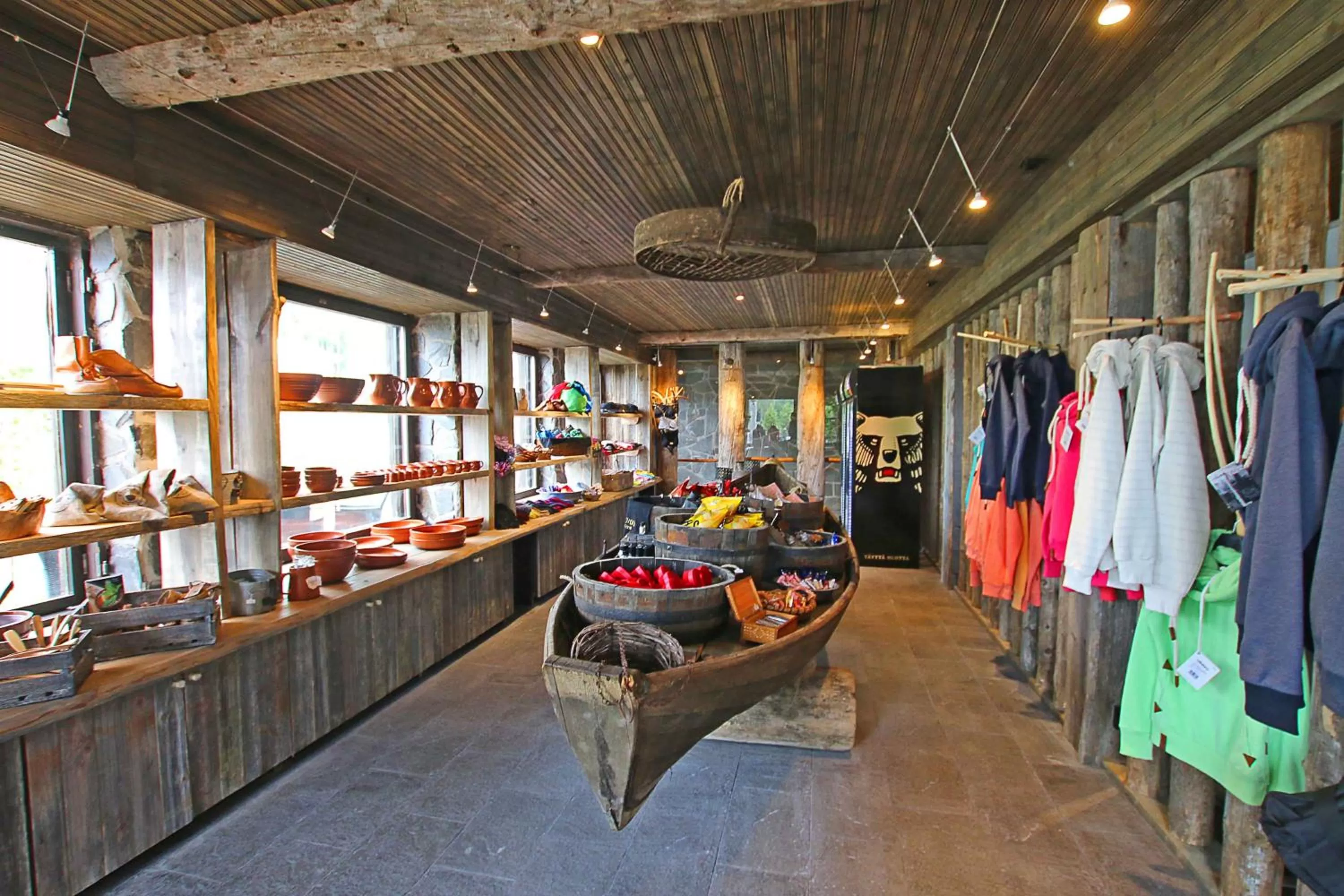 On-site shops in Hotel & Spa Resort Järvisydän