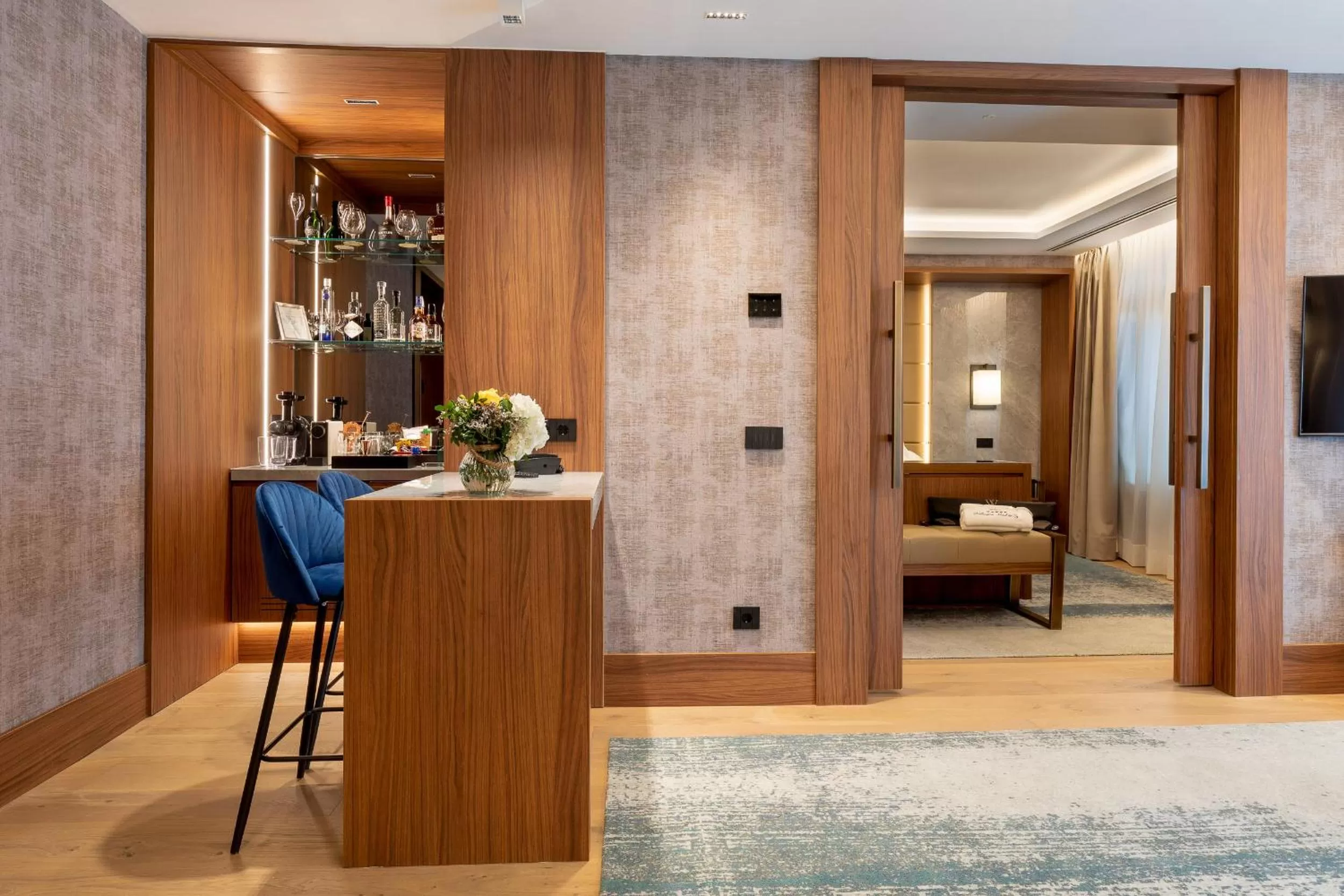 Bedroom, Bed in Wellington Hotel & Spa Madrid